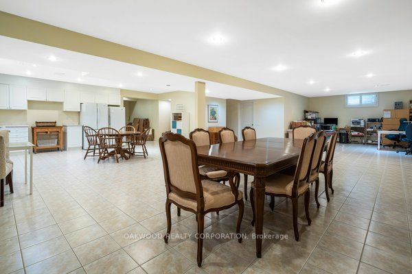 175 Charlton Blvd, Toronto, ON M2R2J2 | 4 Bedroom 6 Bathroom Detached House | Image 27