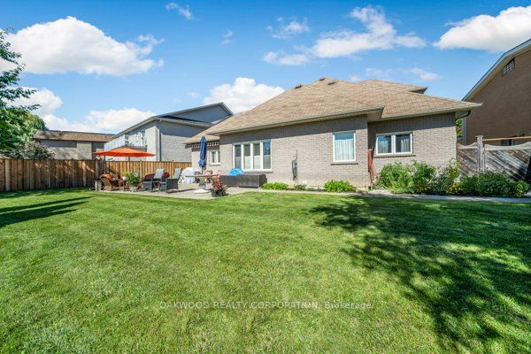 175 Charlton Blvd, Toronto, ON M2R2J2 | 4 Bedroom 6 Bathroom Detached House | Image 31