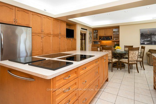 175 Charlton Blvd, Toronto, ON M2R2J2 | 4 Bedroom 6 Bathroom Detached House | Image 5
