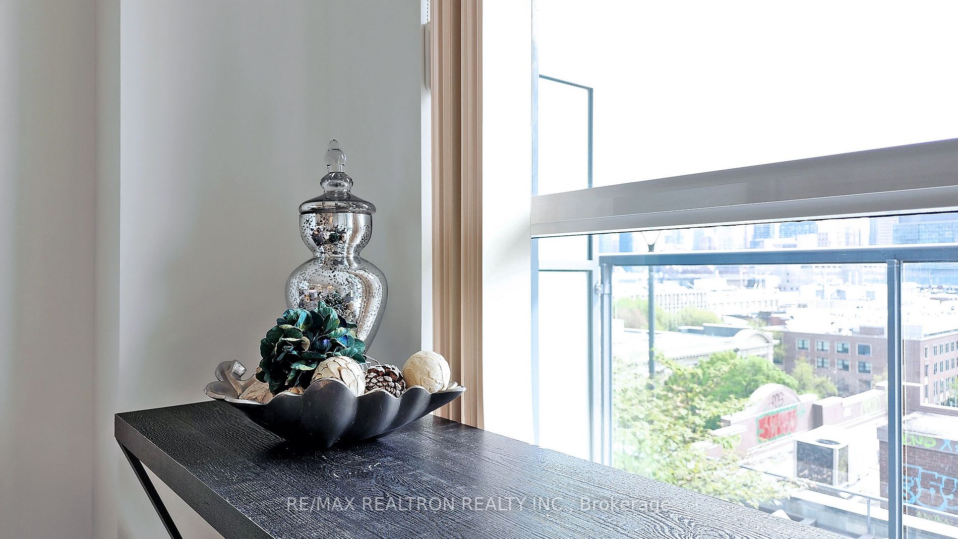 #1008 - 181 Huron St, Toronto, ON M5T2B6 | 1 Bedroom 1 Bathroom Condo Apt | Image 15