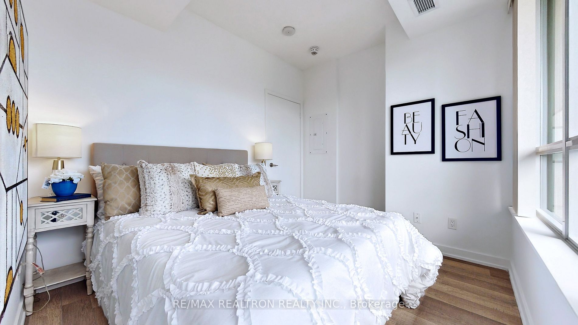 #1008 - 181 Huron St, Toronto, ON M5T2B6 | 1 Bedroom 1 Bathroom Condo Apt | Image 25