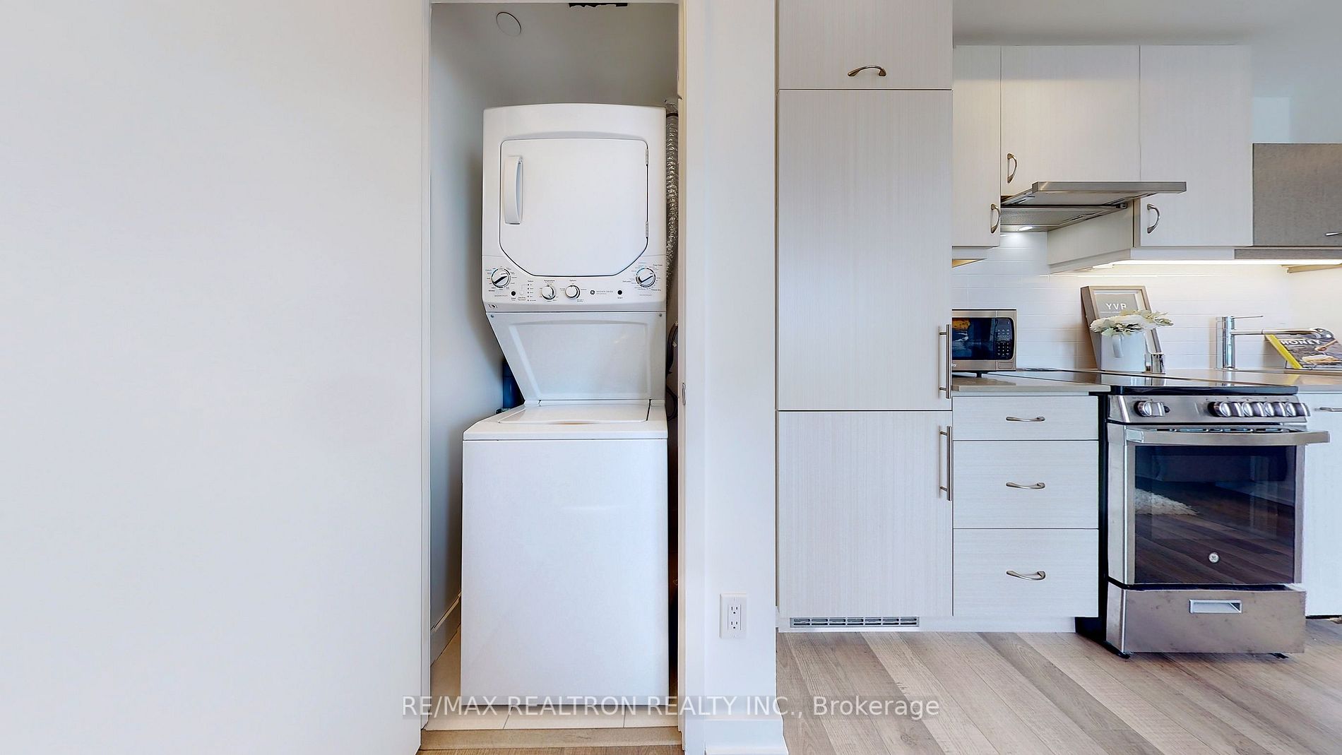 #1008 - 181 Huron St, Toronto, ON M5T2B6 | 1 Bedroom 1 Bathroom Condo Apt | Image 39