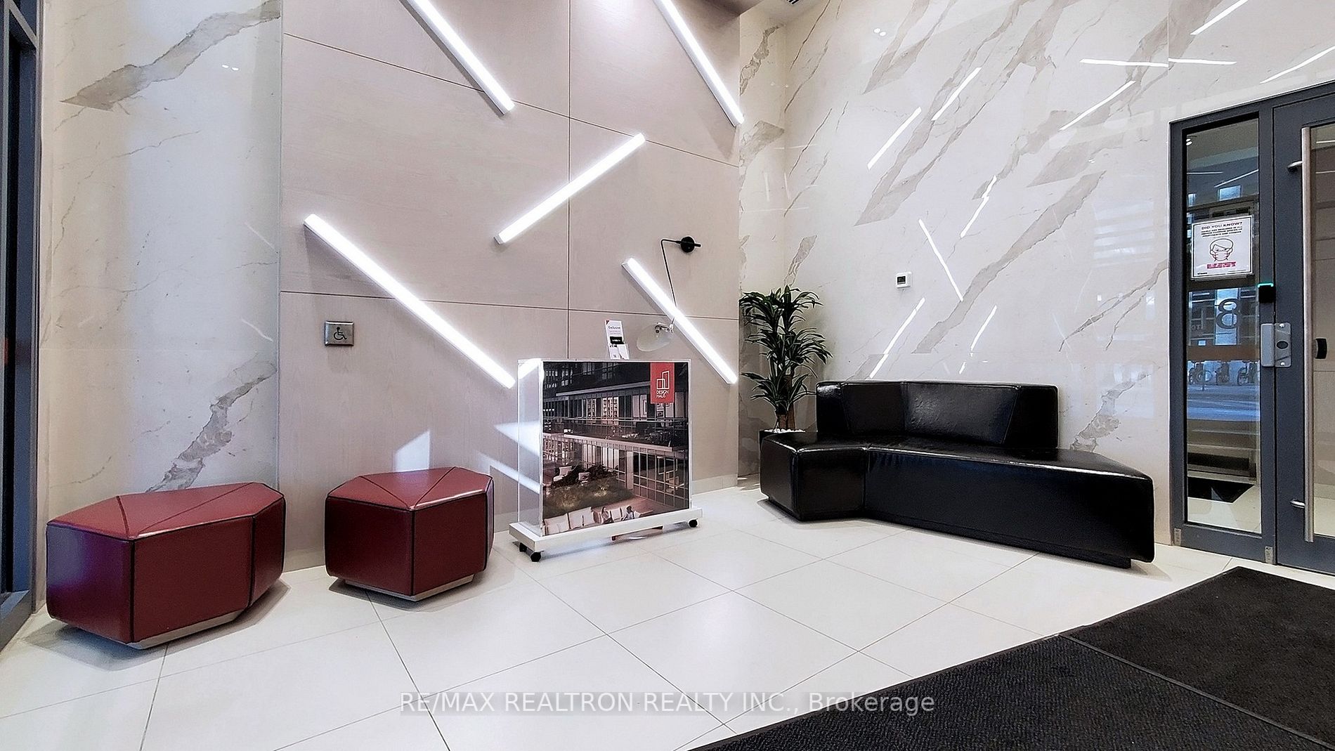 #1008 - 181 Huron St, Toronto, ON M5T2B6 | 1 Bedroom 1 Bathroom Condo Apt | Image 4