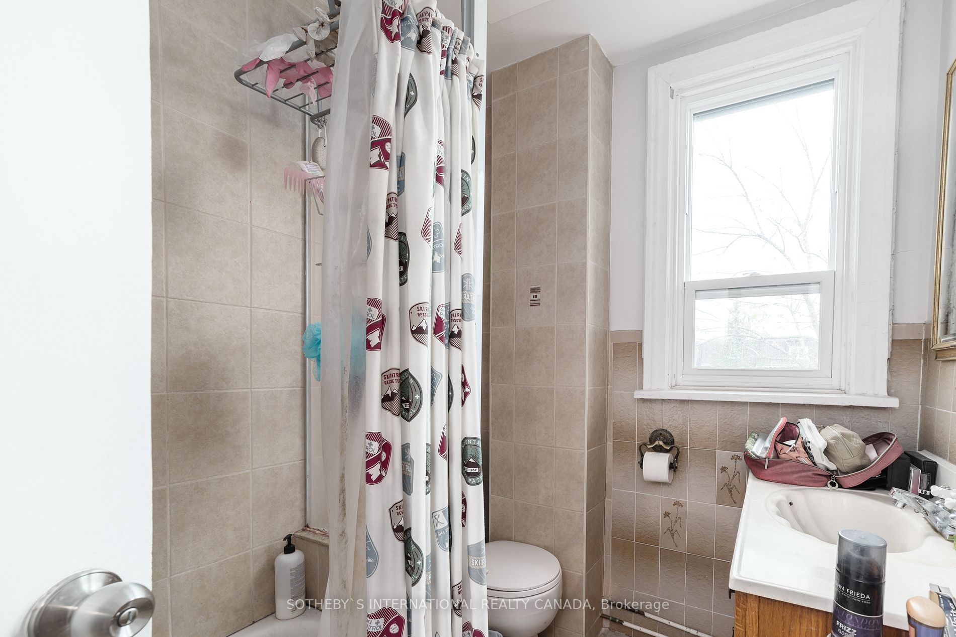 166 Grace St, Toronto, ON M6G3A6 | 5 Bedroom 4 Bathroom Semi-Detached House | Image 16