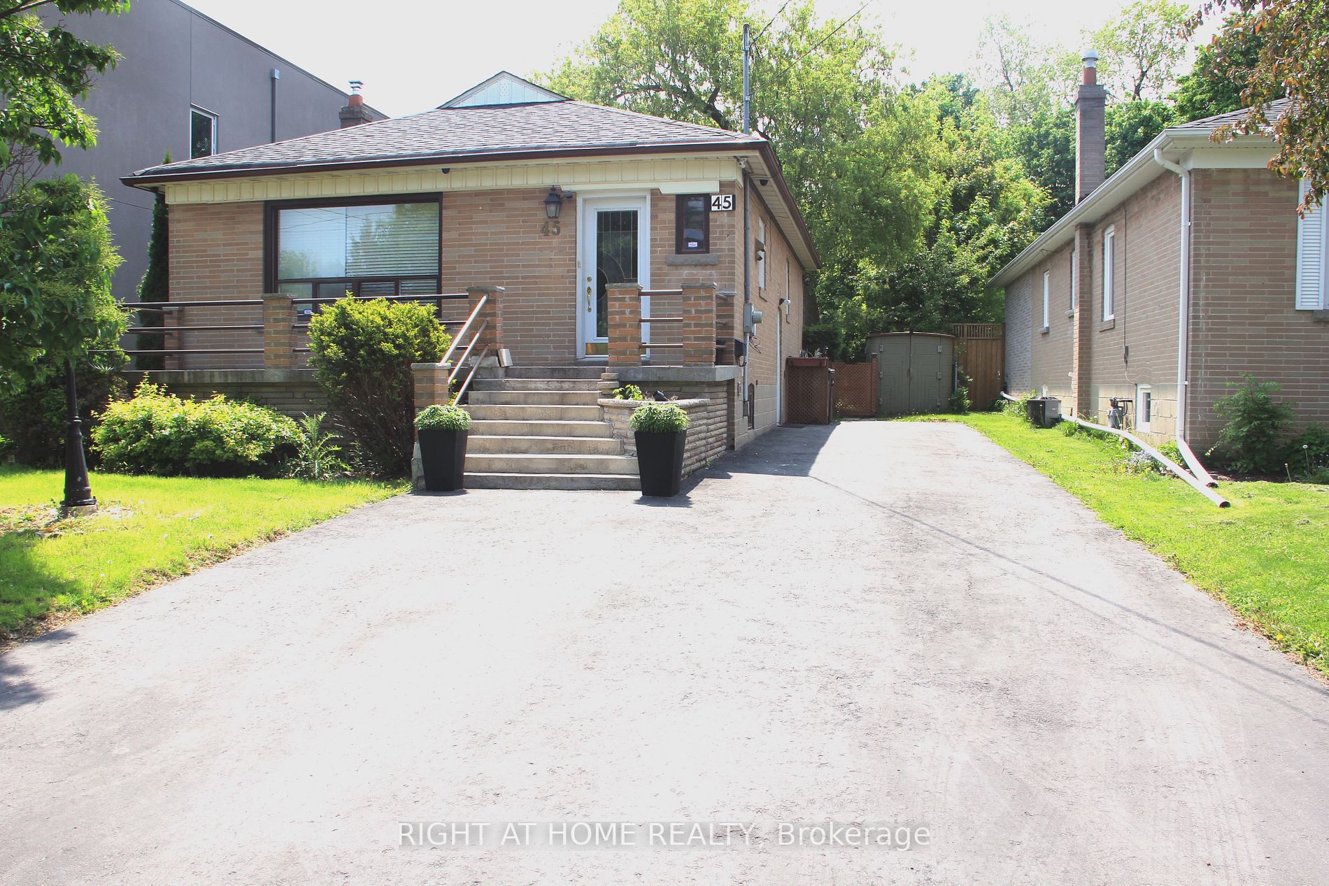 45 Mcallister Rd, Toronto, ON M3H2N1 | 3 Bedroom 3 Bathroom Detached House | Image 1