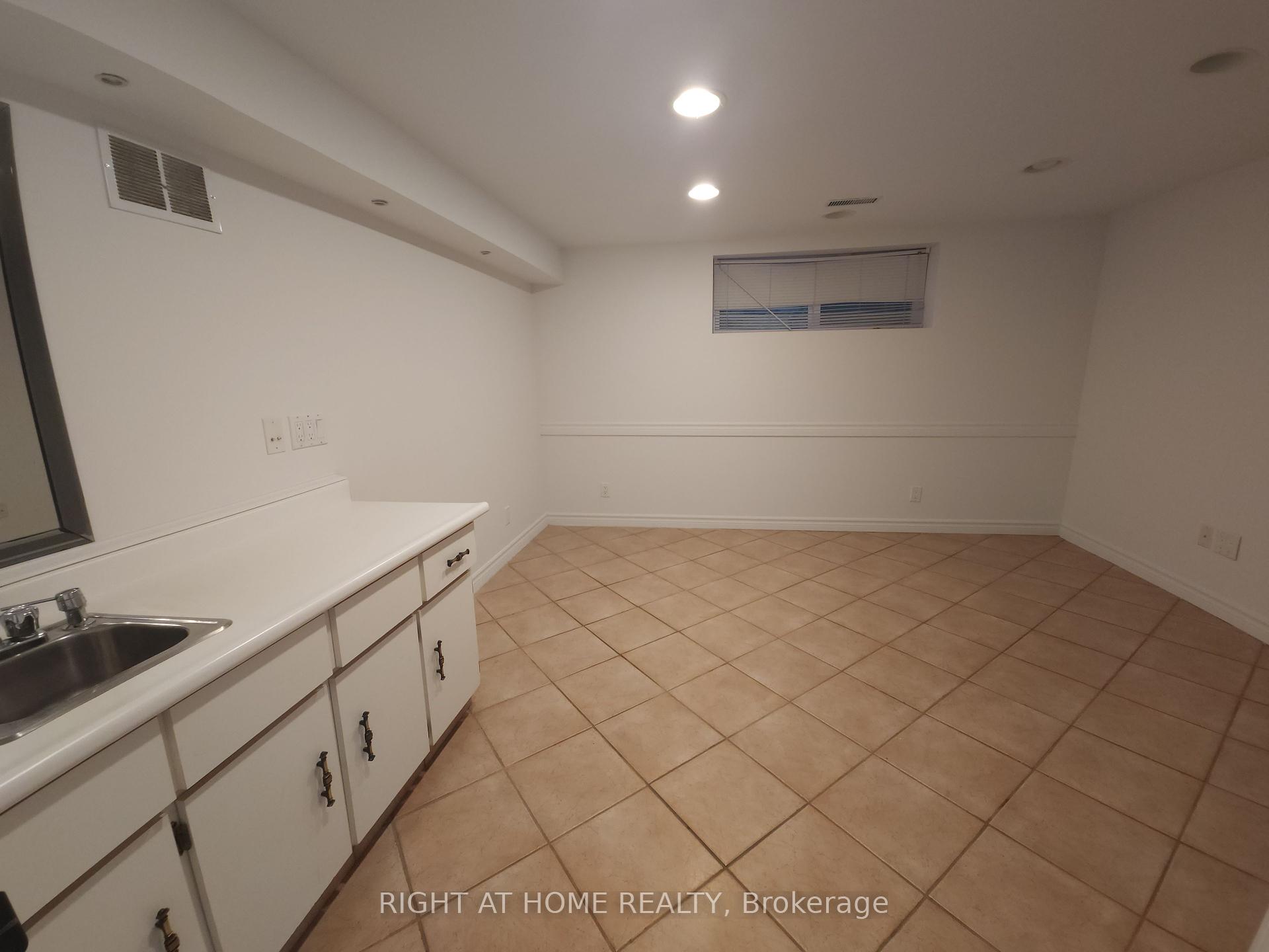 45 Mcallister Rd, Toronto, ON M3H2N1 | 3 Bedroom 3 Bathroom Detached House | Image 18