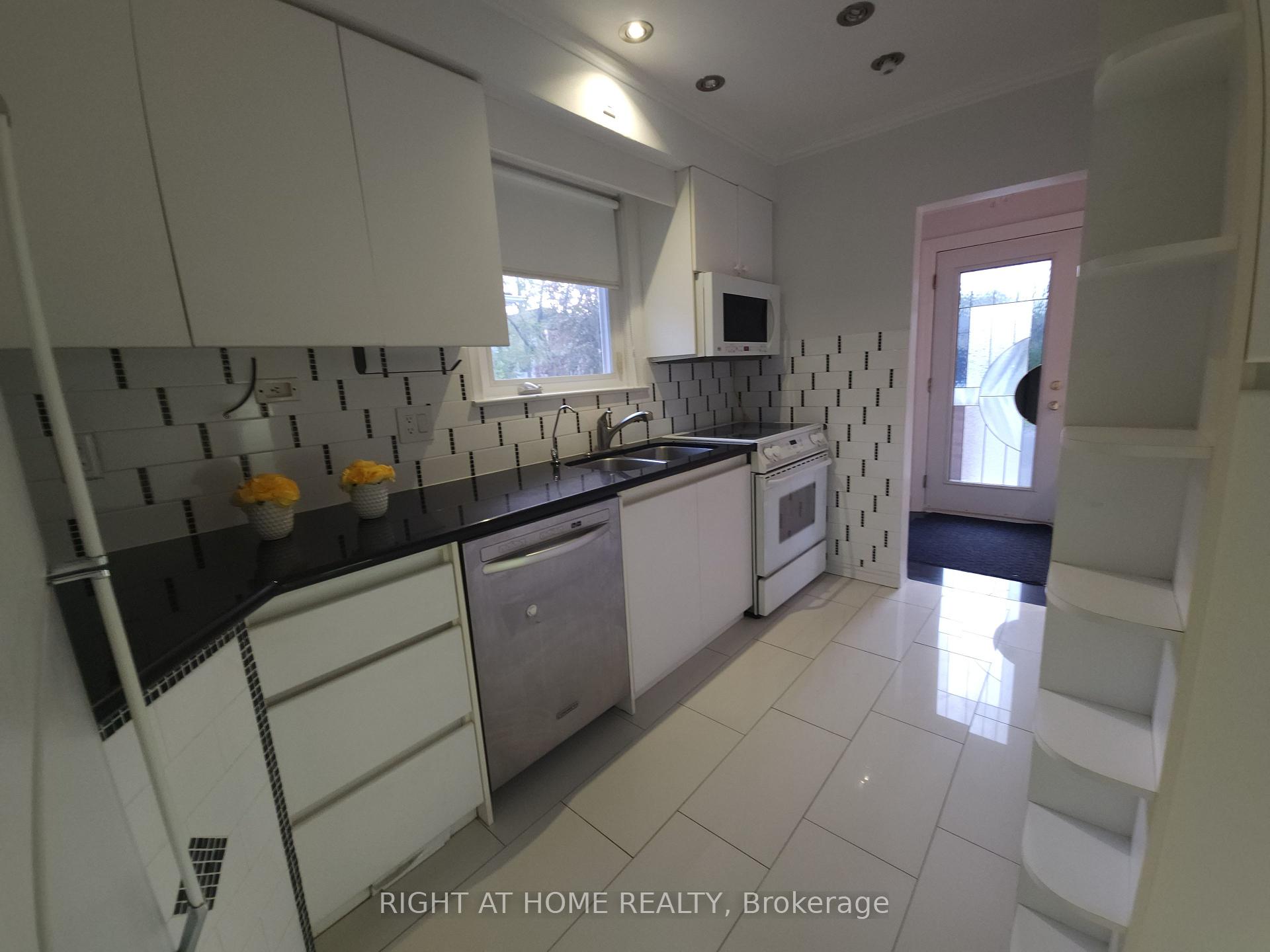 45 Mcallister Rd, Toronto, ON M3H2N1 | 3 Bedroom 3 Bathroom Detached House | Image 8