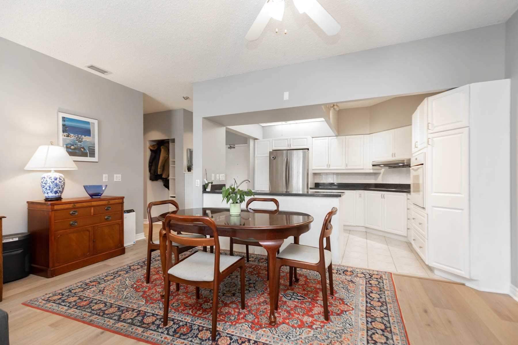 #109 - 211 Randolph Rd, Toronto, ON M4G4H1 | 2 Bedroom 2 Bathroom Condo Apt | Image 10