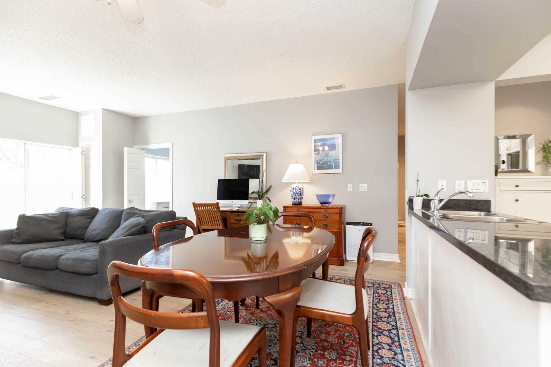 #109 - 211 Randolph Rd, Toronto, ON M4G4H1 | 2 Bedroom 2 Bathroom Condo Apt | Image 12