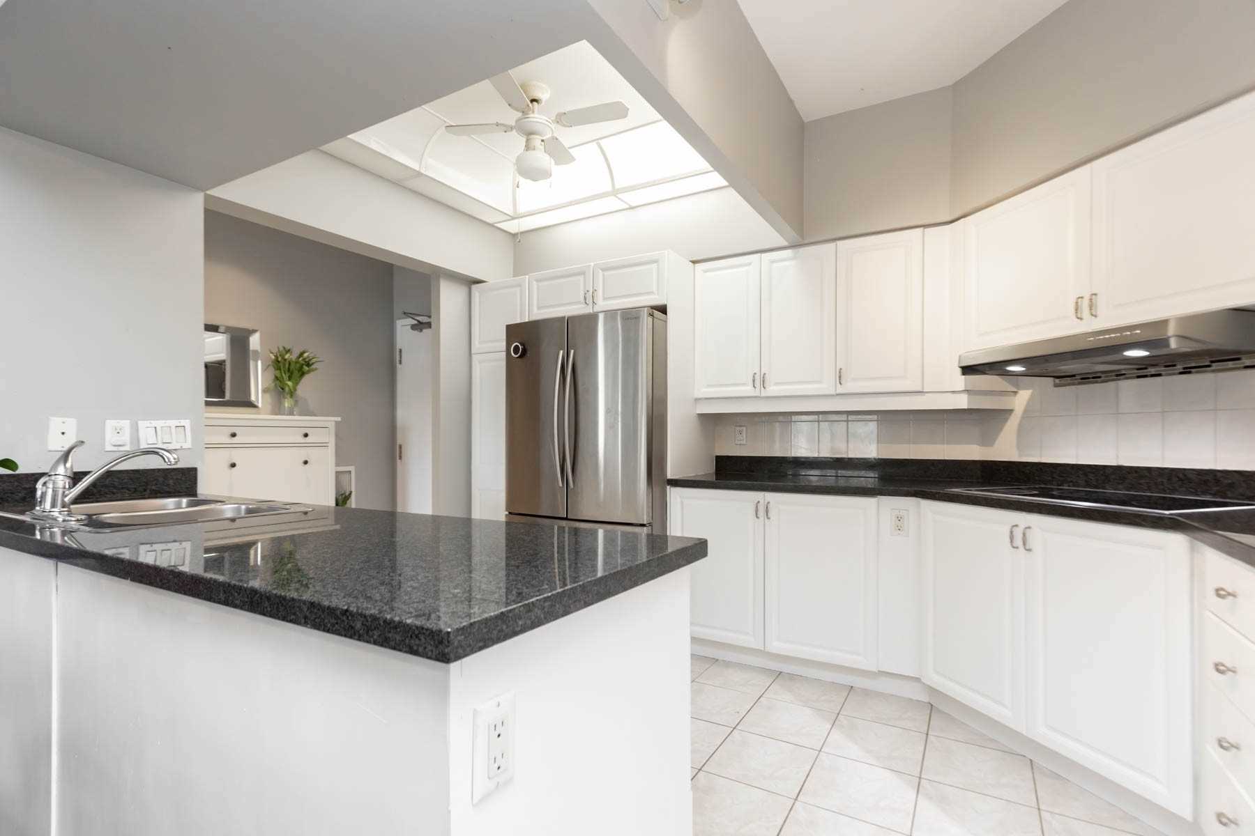 #109 - 211 Randolph Rd, Toronto, ON M4G4H1 | 2 Bedroom 2 Bathroom Condo Apt | Image 13