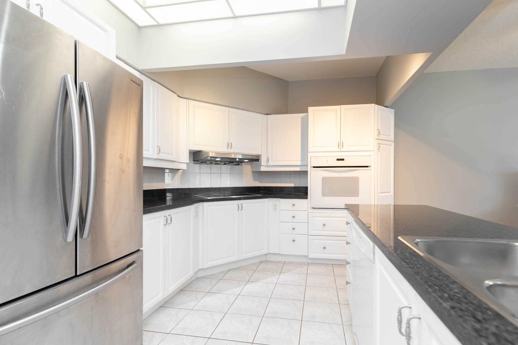 #109 - 211 Randolph Rd, Toronto, ON M4G4H1 | 2 Bedroom 2 Bathroom Condo Apt | Image 15