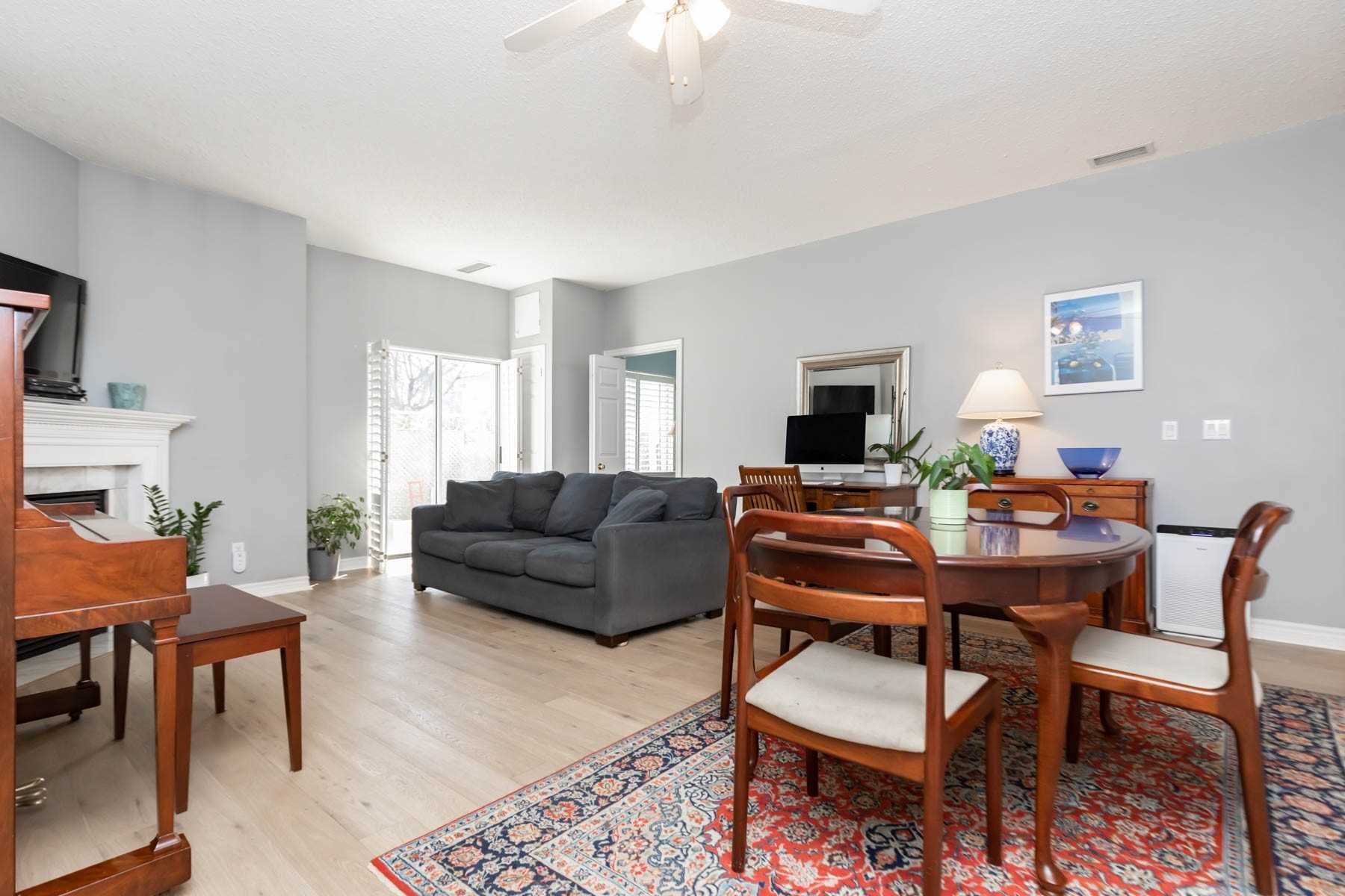 #109 - 211 Randolph Rd, Toronto, ON M4G4H1 | 2 Bedroom 2 Bathroom Condo Apt | Image 4