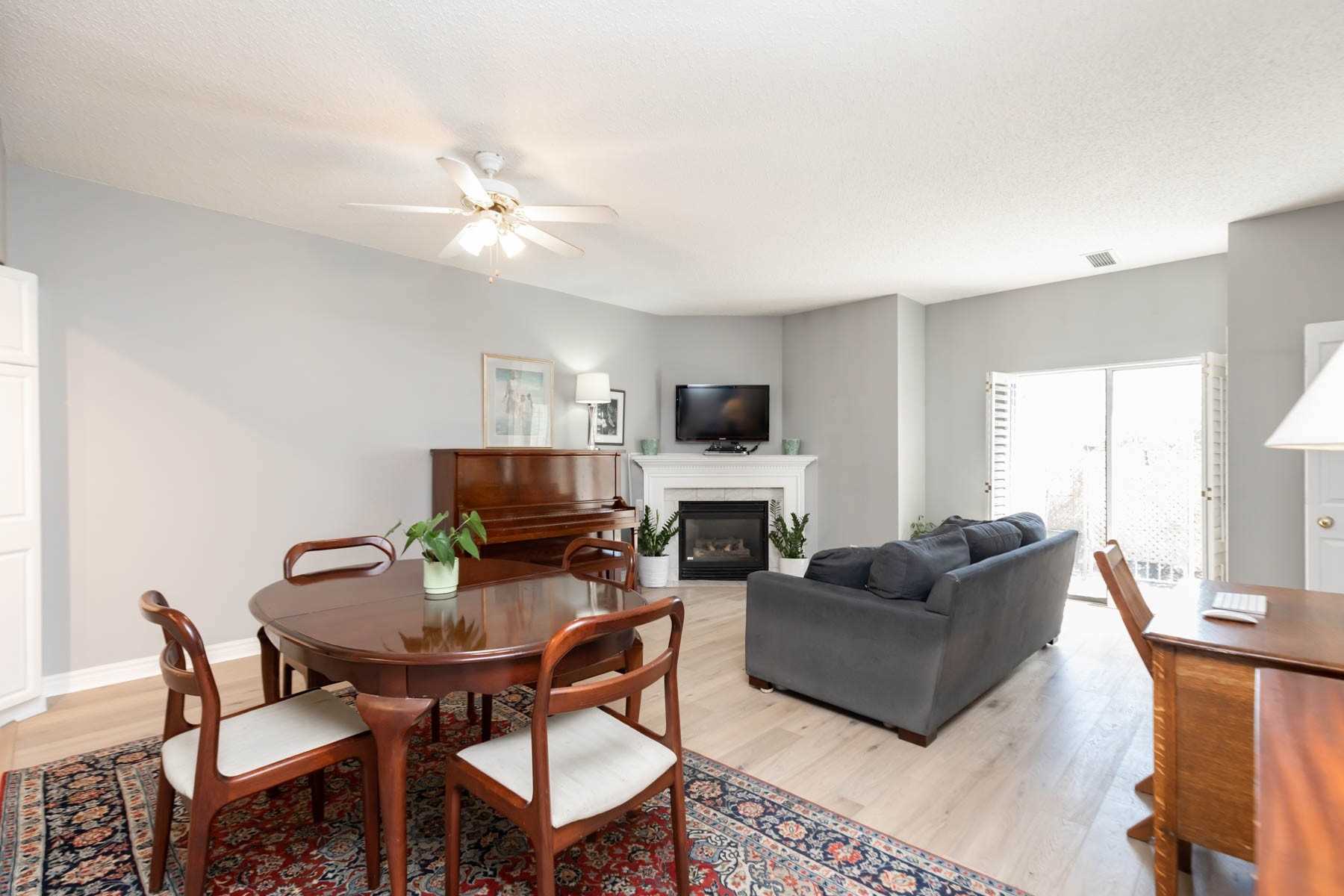 #109 - 211 Randolph Rd, Toronto, ON M4G4H1 | 2 Bedroom 2 Bathroom Condo Apt | Image 5