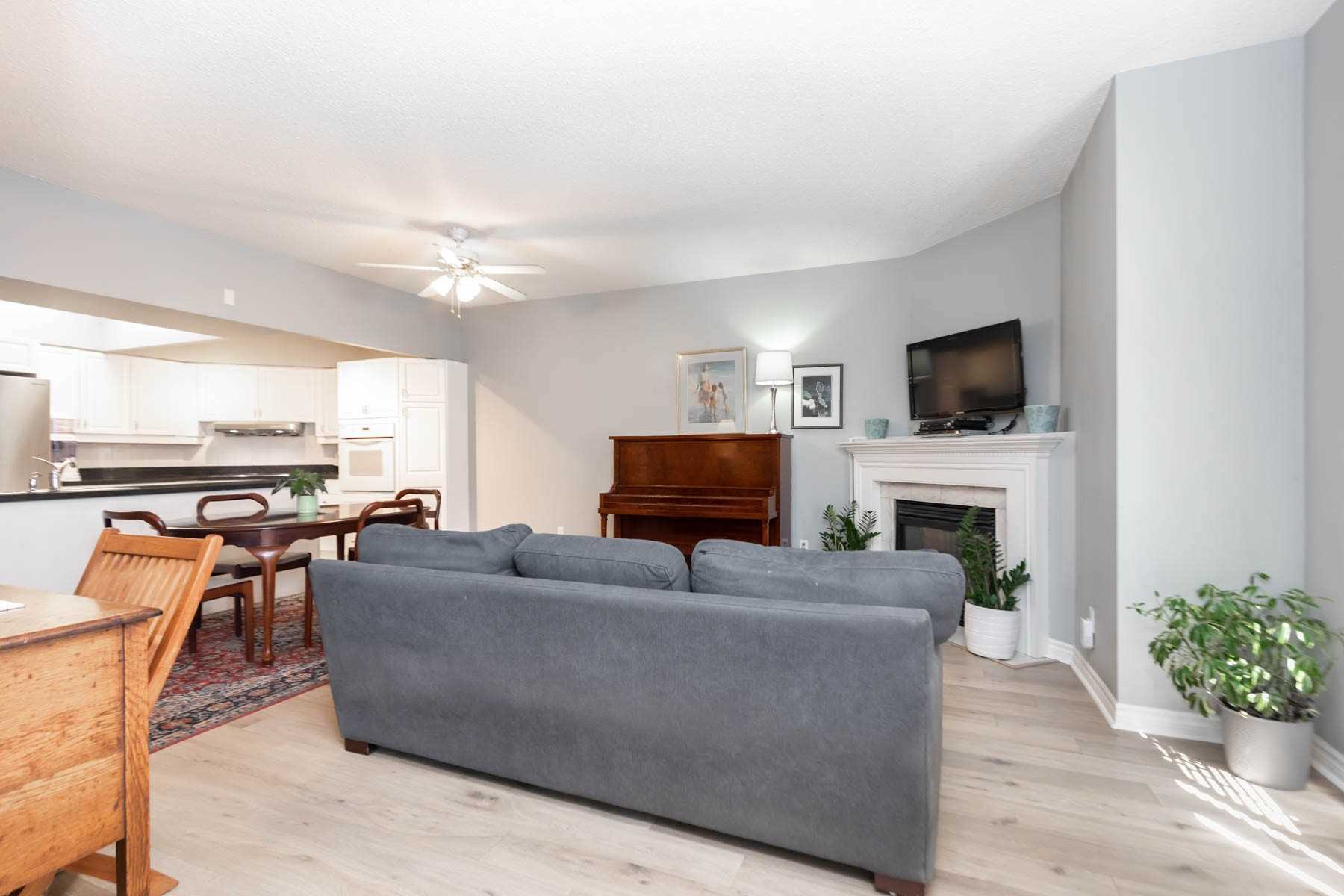 #109 - 211 Randolph Rd, Toronto, ON M4G4H1 | 2 Bedroom 2 Bathroom Condo Apt | Image 9