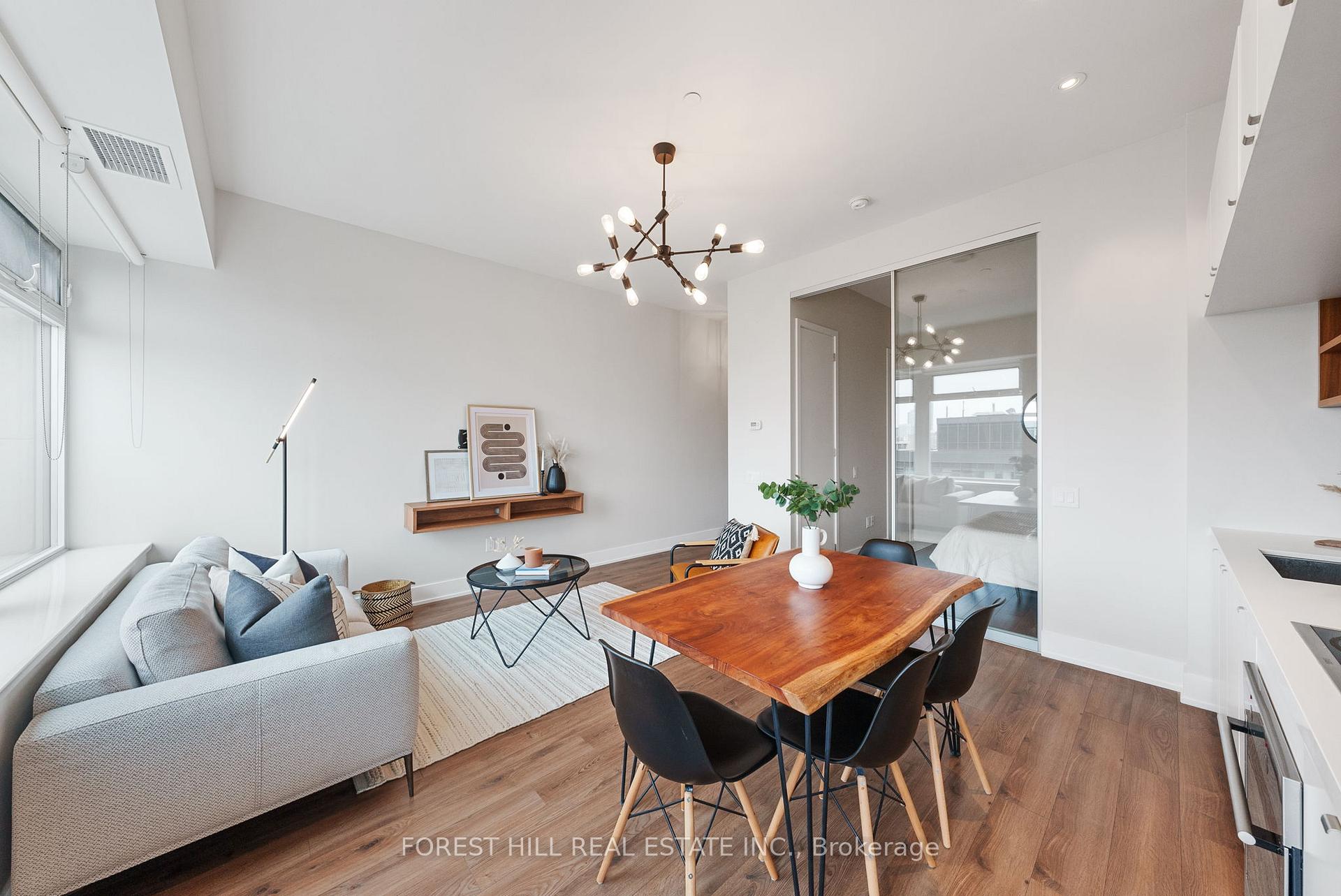 #1002 - 111 St Clair Ave W, Toronto, ON M4V1N5 | 1 Bedroom 1 Bathroom Condo Apt | Image 11