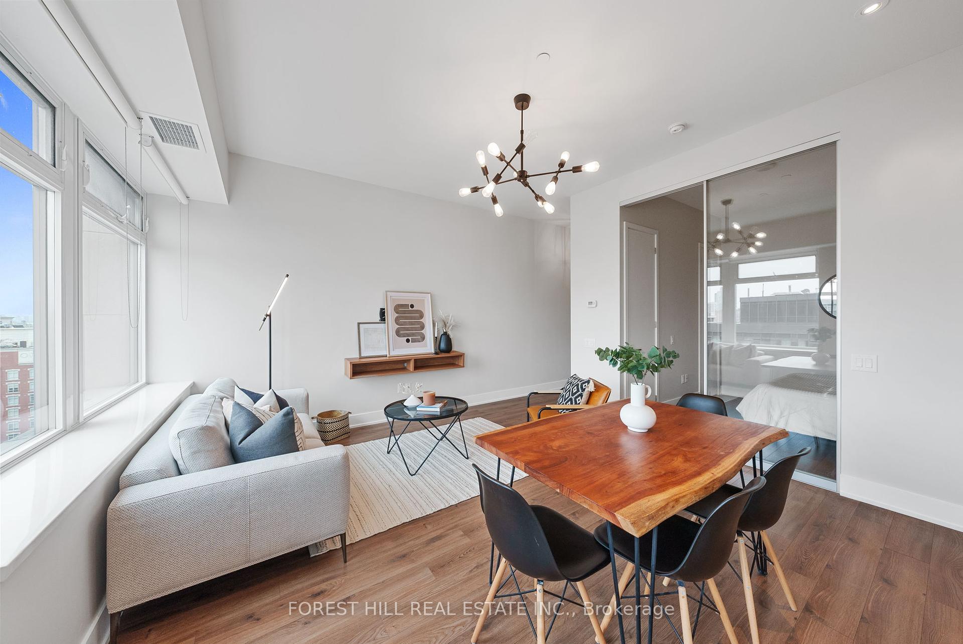 #1002 - 111 St Clair Ave W, Toronto, ON M4V1N5 | 1 Bedroom 1 Bathroom Condo Apt | Image 12