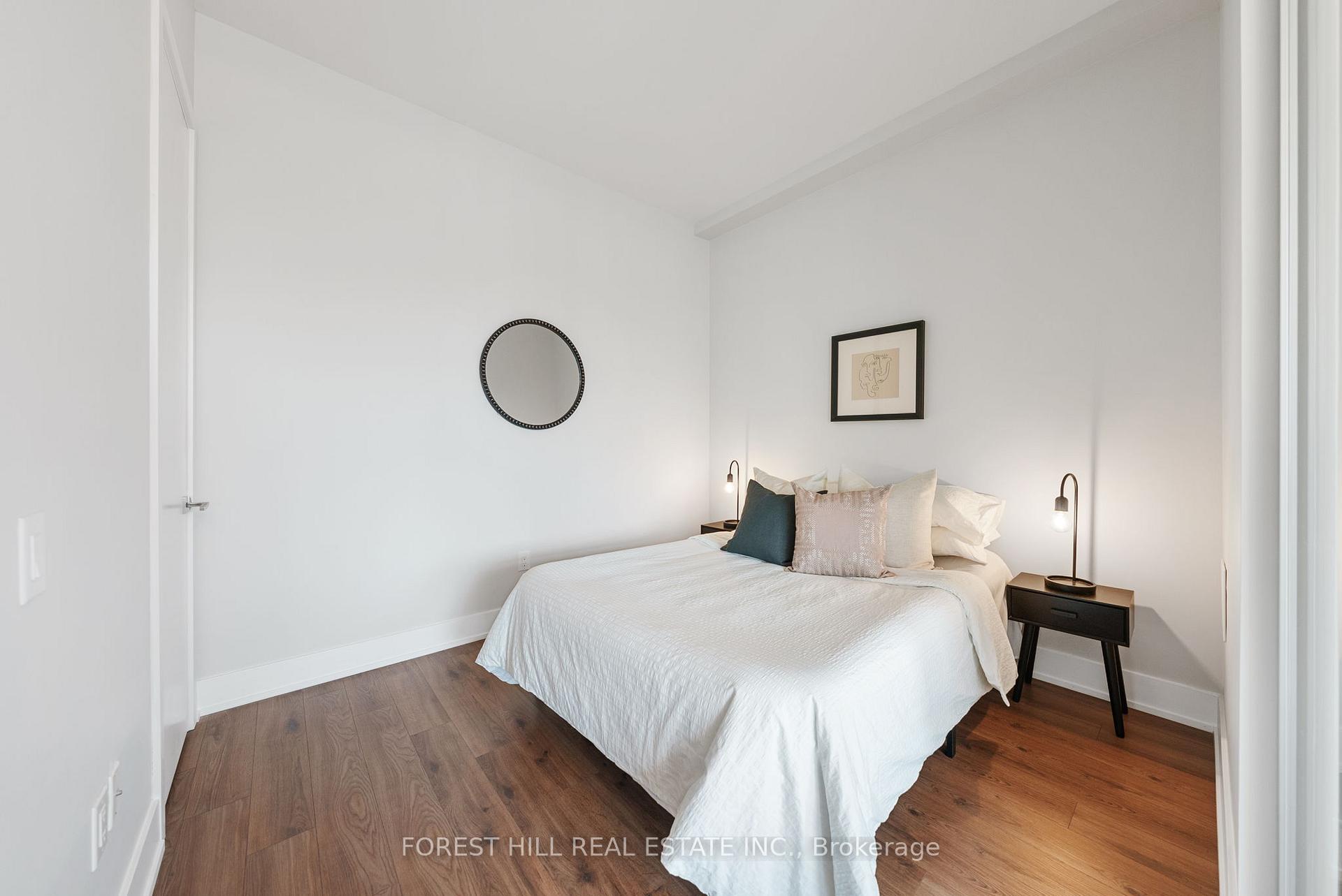 #1002 - 111 St Clair Ave W, Toronto, ON M4V1N5 | 1 Bedroom 1 Bathroom Condo Apt | Image 16