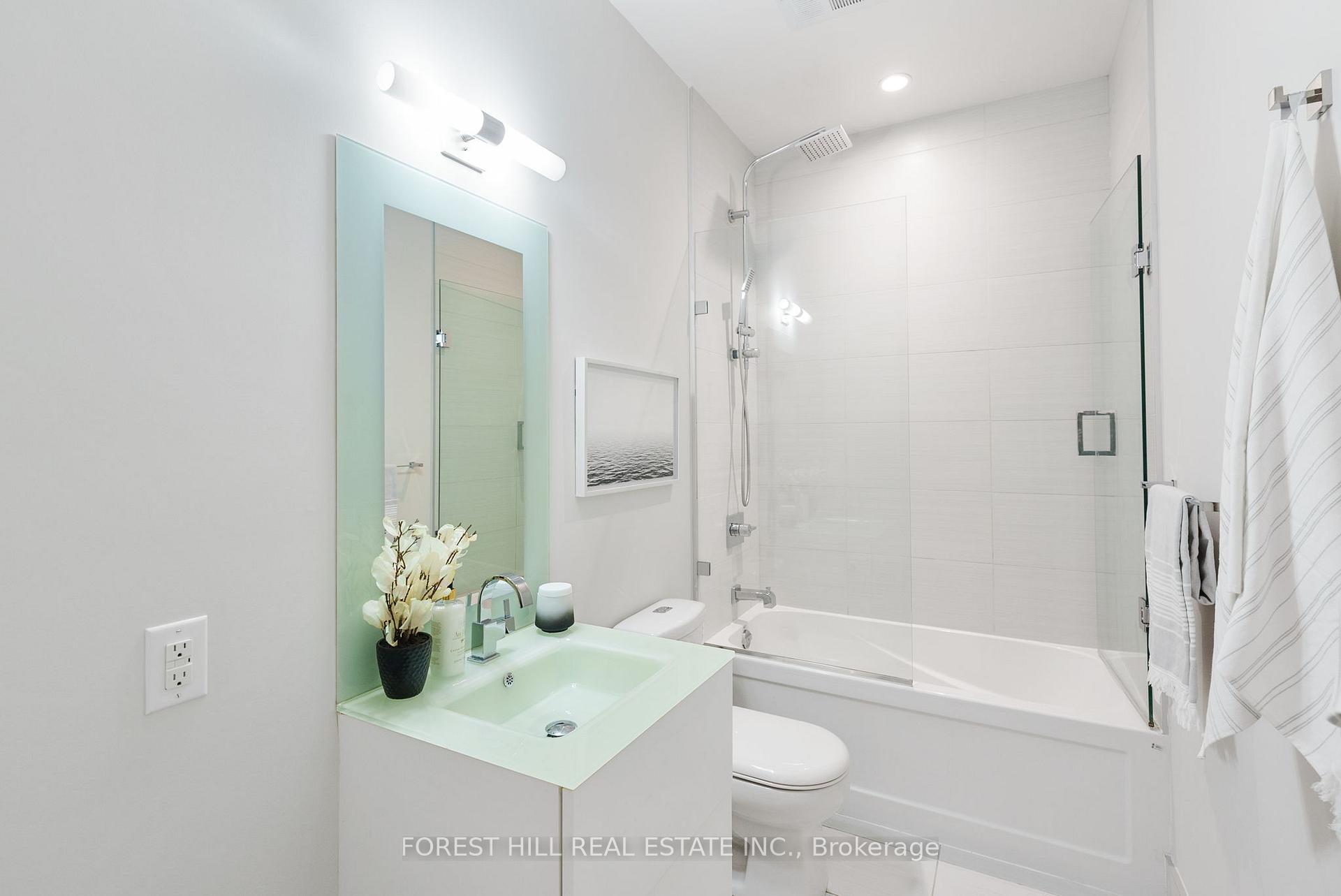 #1002 - 111 St Clair Ave W, Toronto, ON M4V1N5 | 1 Bedroom 1 Bathroom Condo Apt | Image 20