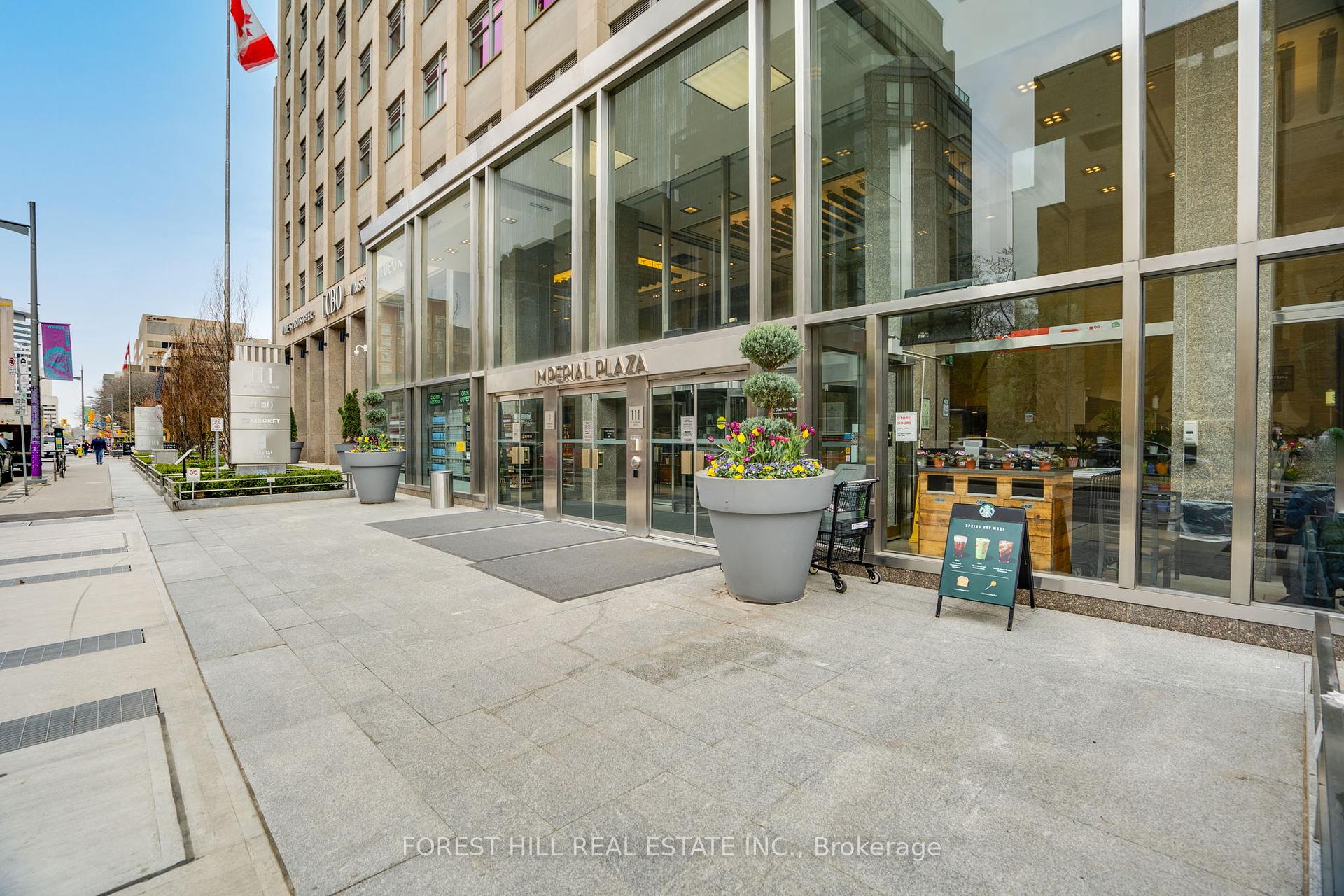 #1002 - 111 St Clair Ave W, Toronto, ON M4V1N5 | 1 Bedroom 1 Bathroom Condo Apt | Image 3