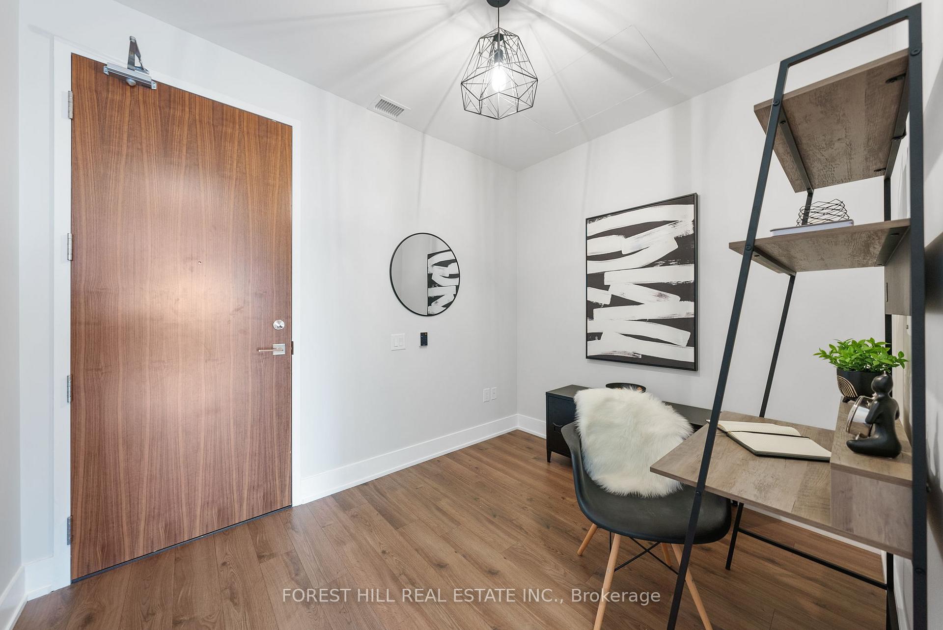 #1002 - 111 St Clair Ave W, Toronto, ON M4V1N5 | 1 Bedroom 1 Bathroom Condo Apt | Image 4