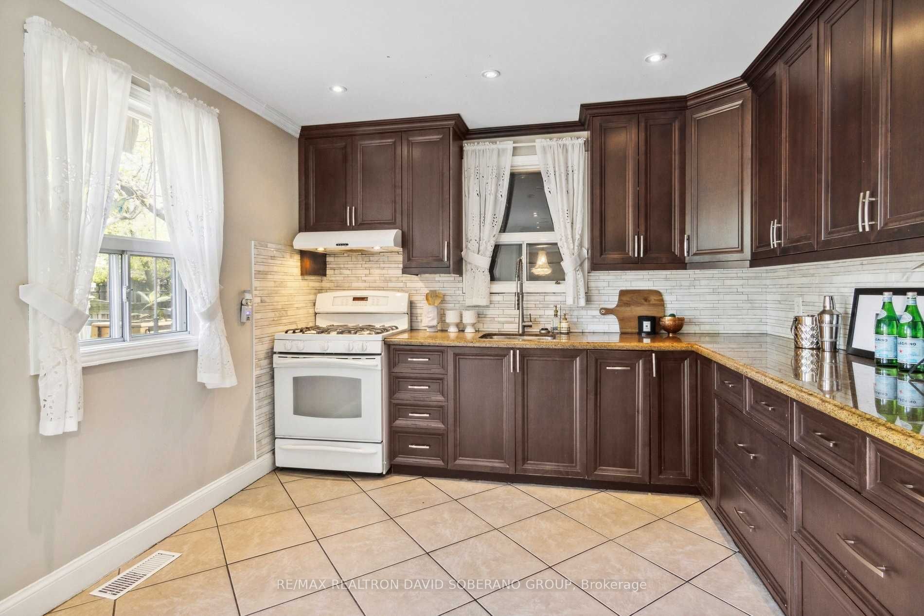 95 Collinson Blvd, Toronto, ON M3H3C2 | 3 Bedroom 2 Bathroom Detached House | Image 19