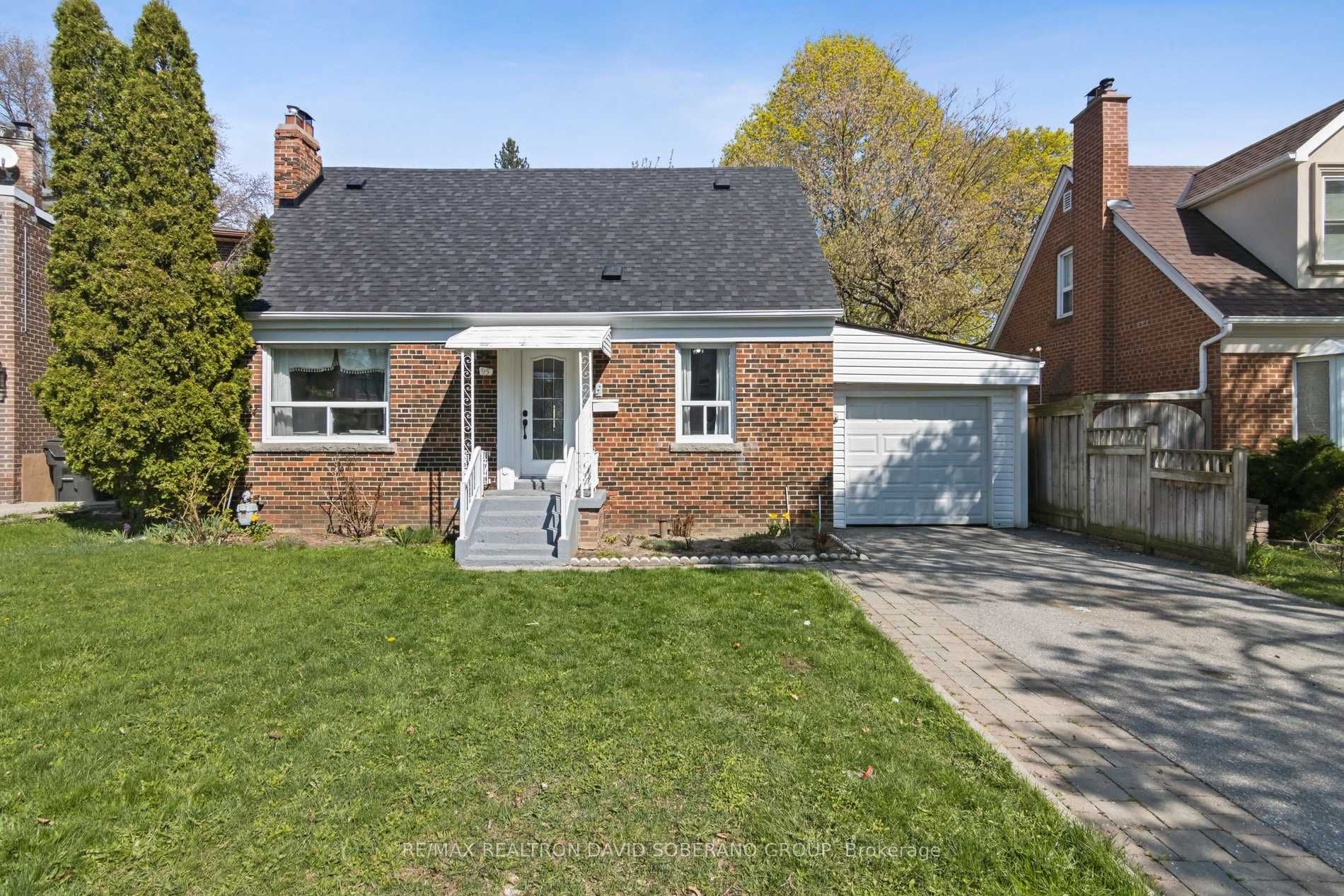95 Collinson Blvd, Toronto, ON M3H3C2 | 3 Bedroom 2 Bathroom Detached House | Image 31