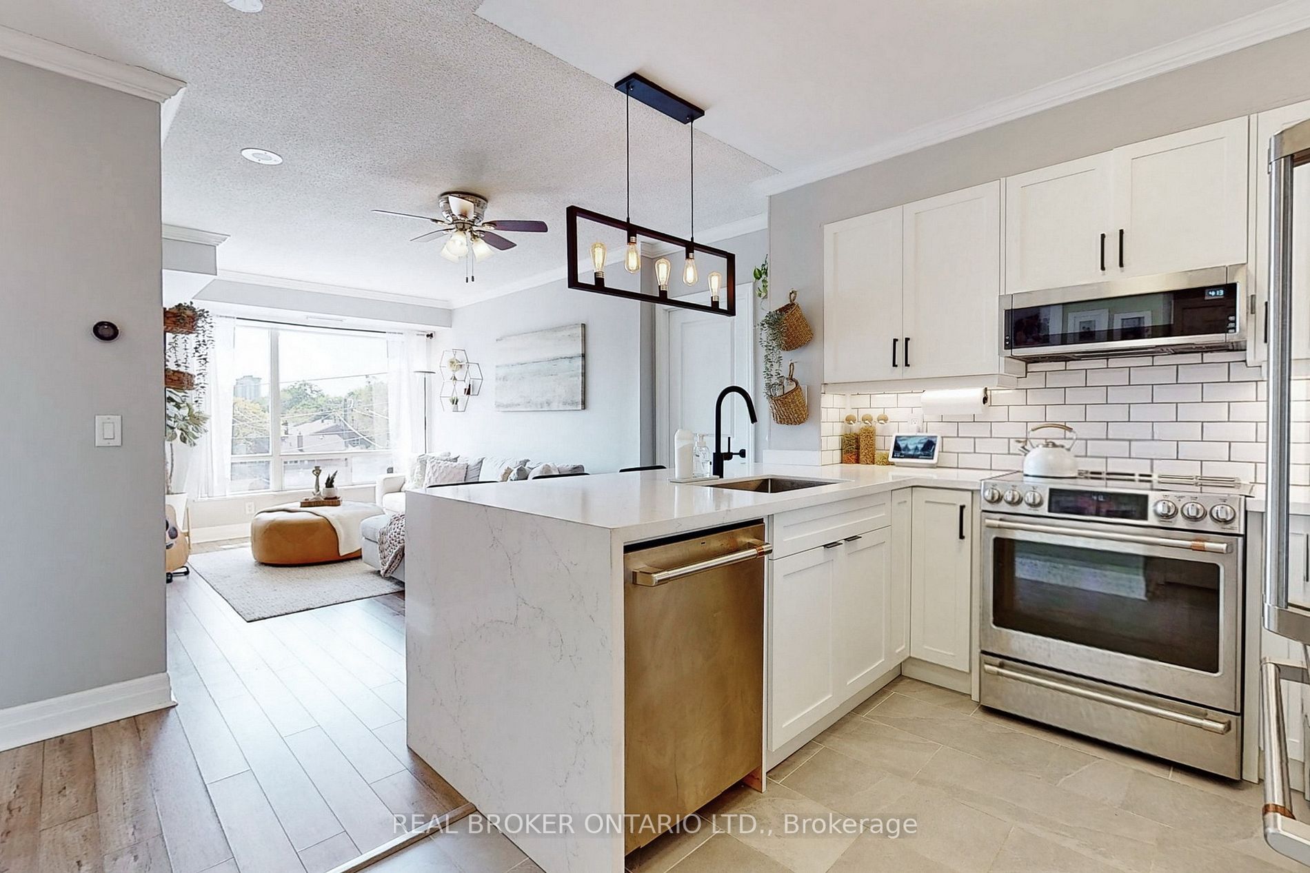 #505 - 1801 Bayview Ave, Toronto, ON M4G4K2 | 2 Bedroom 2 Bathroom Condo Apt | Image 1