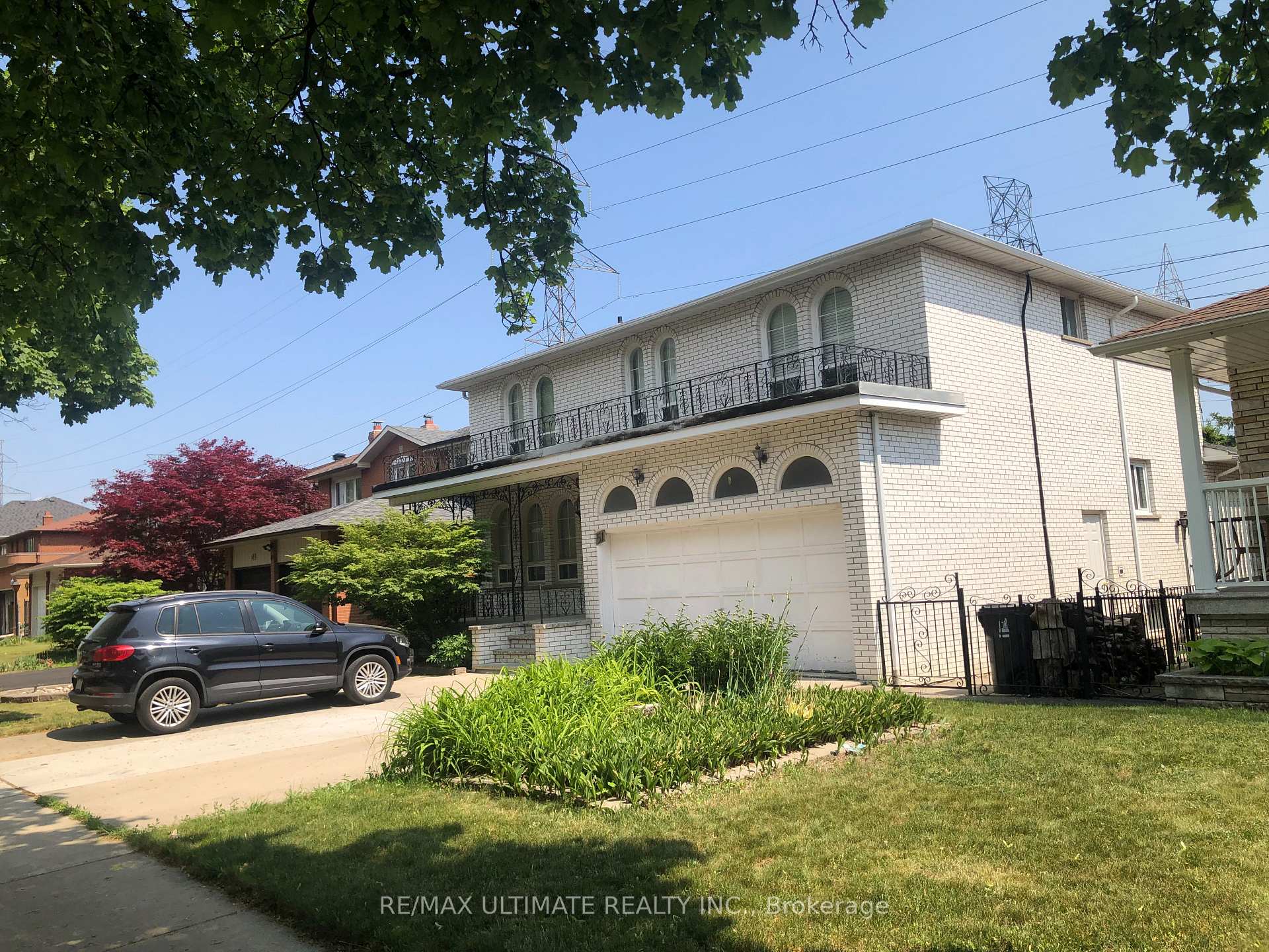 51 Charlton Blvd, Toronto, ON M2M1C1 | 4 Bedroom 4 Bathroom Detached House | Image 4