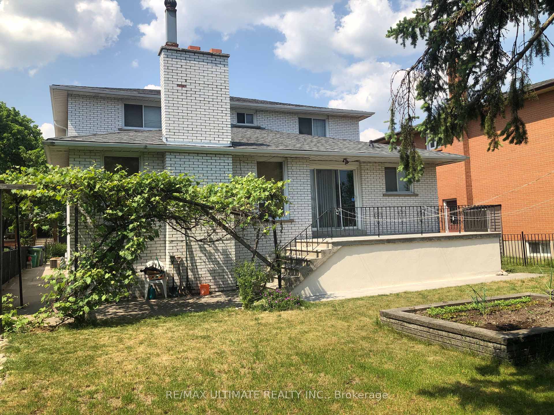 51 Charlton Blvd, Toronto, ON M2M1C1 | 4 Bedroom 4 Bathroom Detached House | Image 5