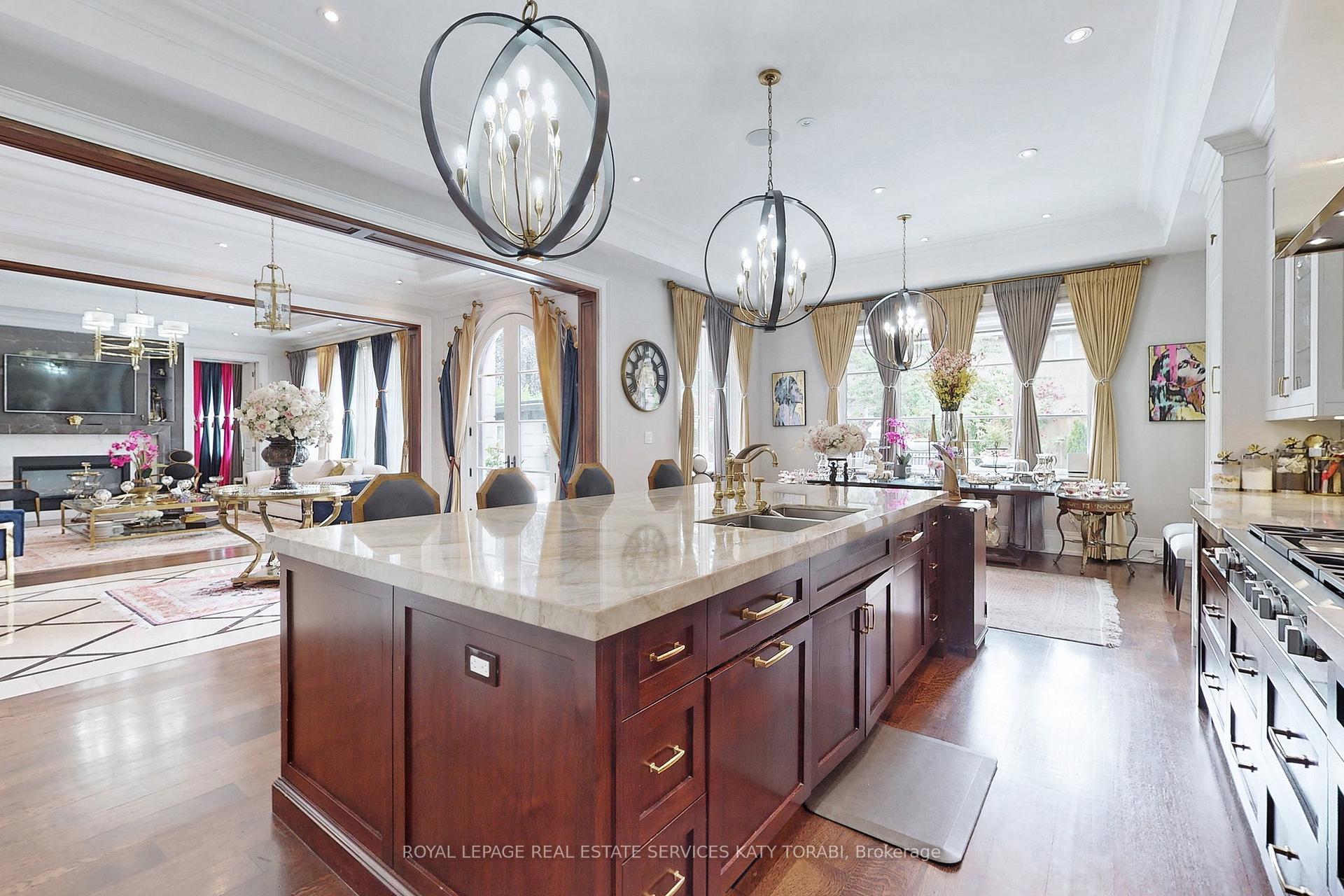 26 Lauderdale Dr, Toronto, ON M2L2A9 | 4 Bedroom 10 Bathroom Detached House | Image 17