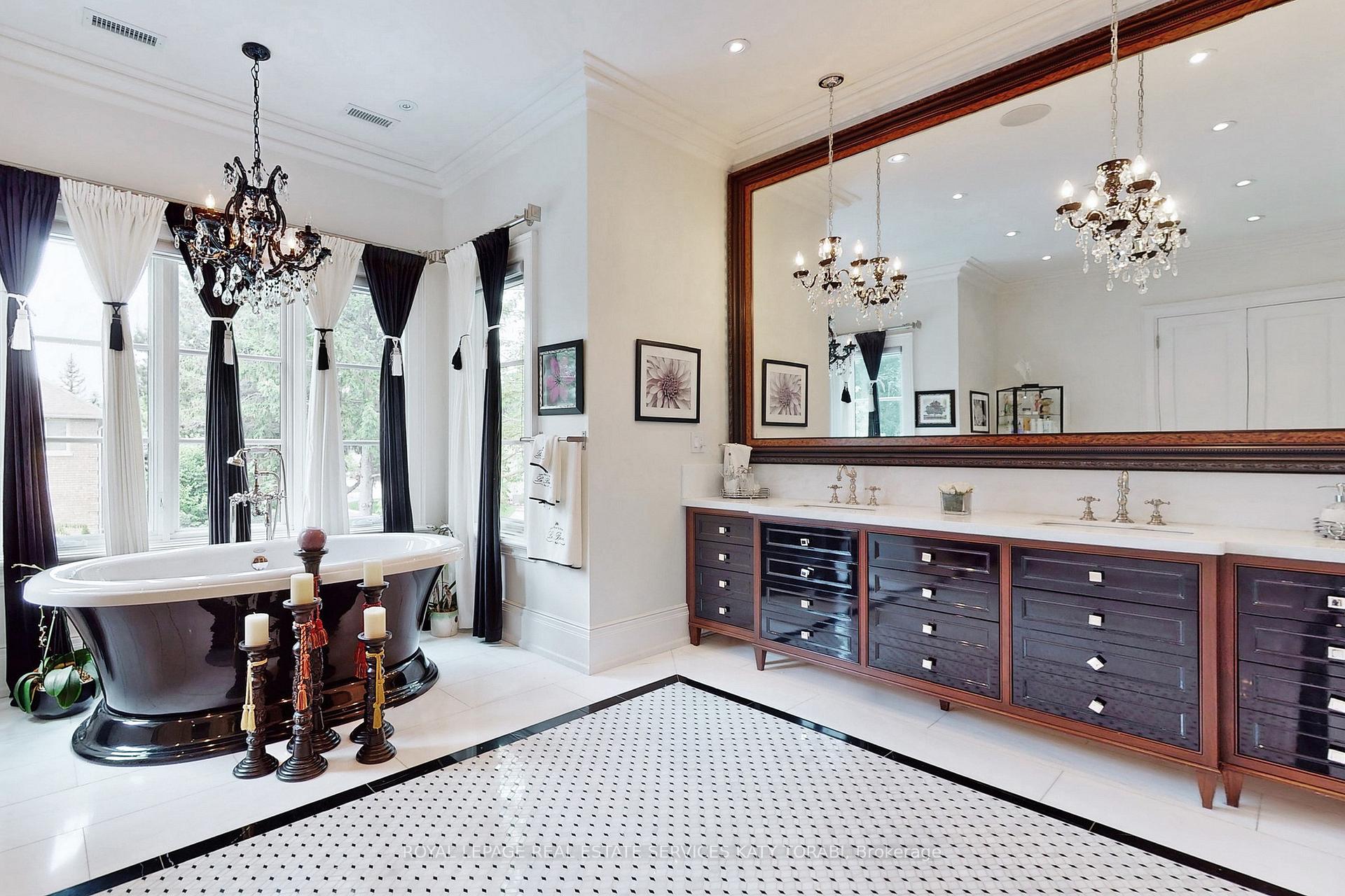 26 Lauderdale Dr, Toronto, ON M2L2A9 | 4 Bedroom 10 Bathroom Detached House | Image 26