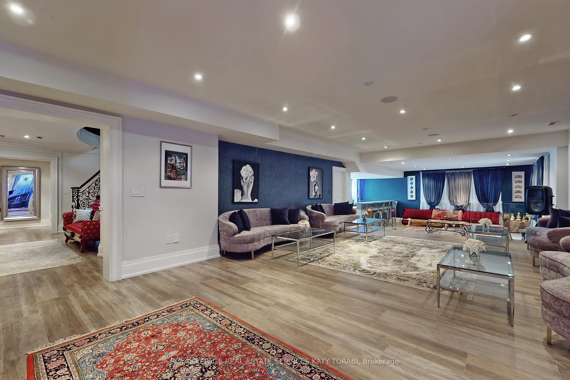 26 Lauderdale Dr, Toronto, ON M2L2A9 | 4 Bedroom 10 Bathroom Detached House | Image 31