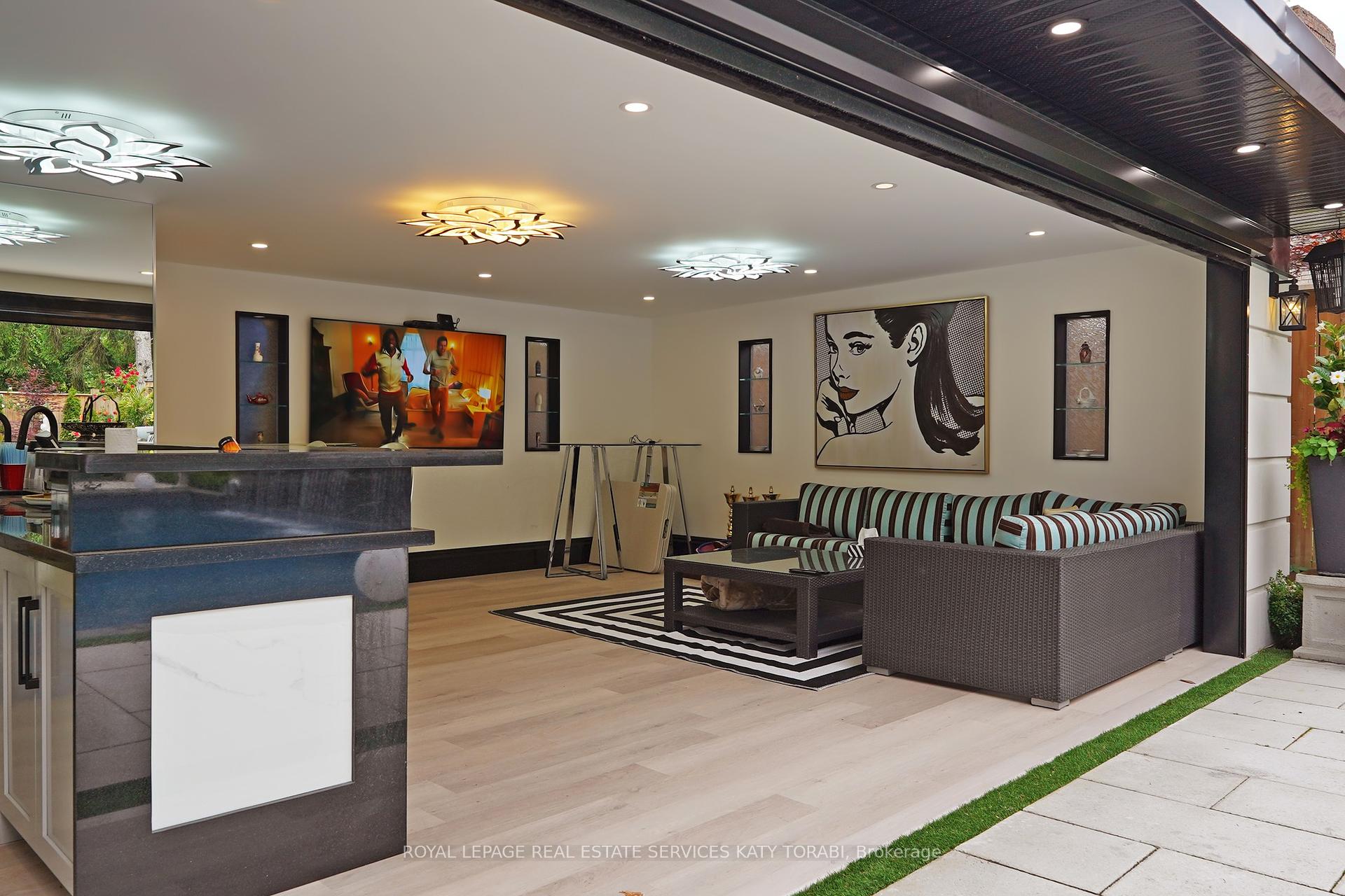 26 Lauderdale Dr, Toronto, ON M2L2A9 | 4 Bedroom 10 Bathroom Detached House | Image 38