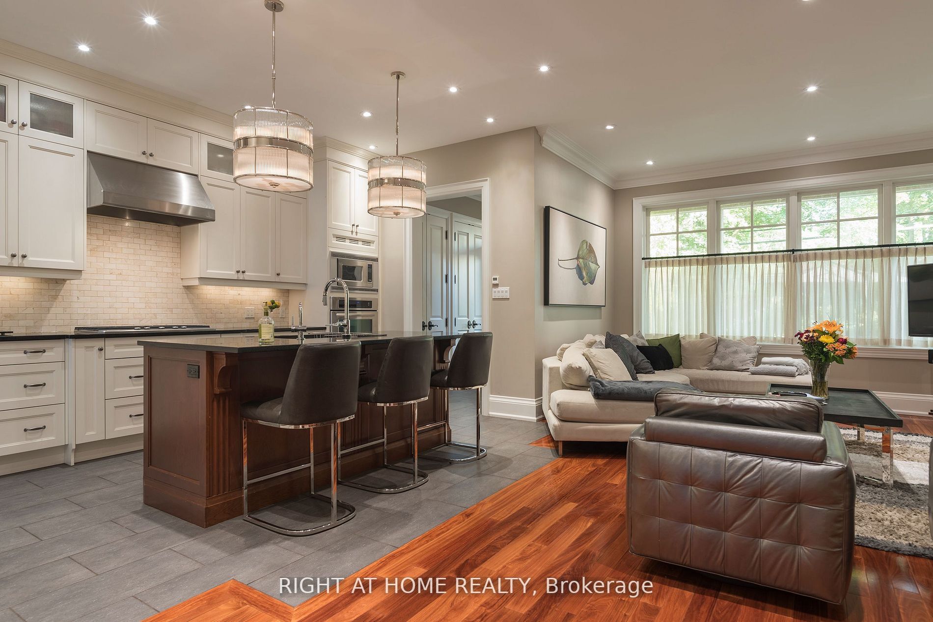 111 Hillsdale Ave E, Toronto, ON M4S1T4 | 3 Bedroom 4 Bathroom Detached House | Image 16