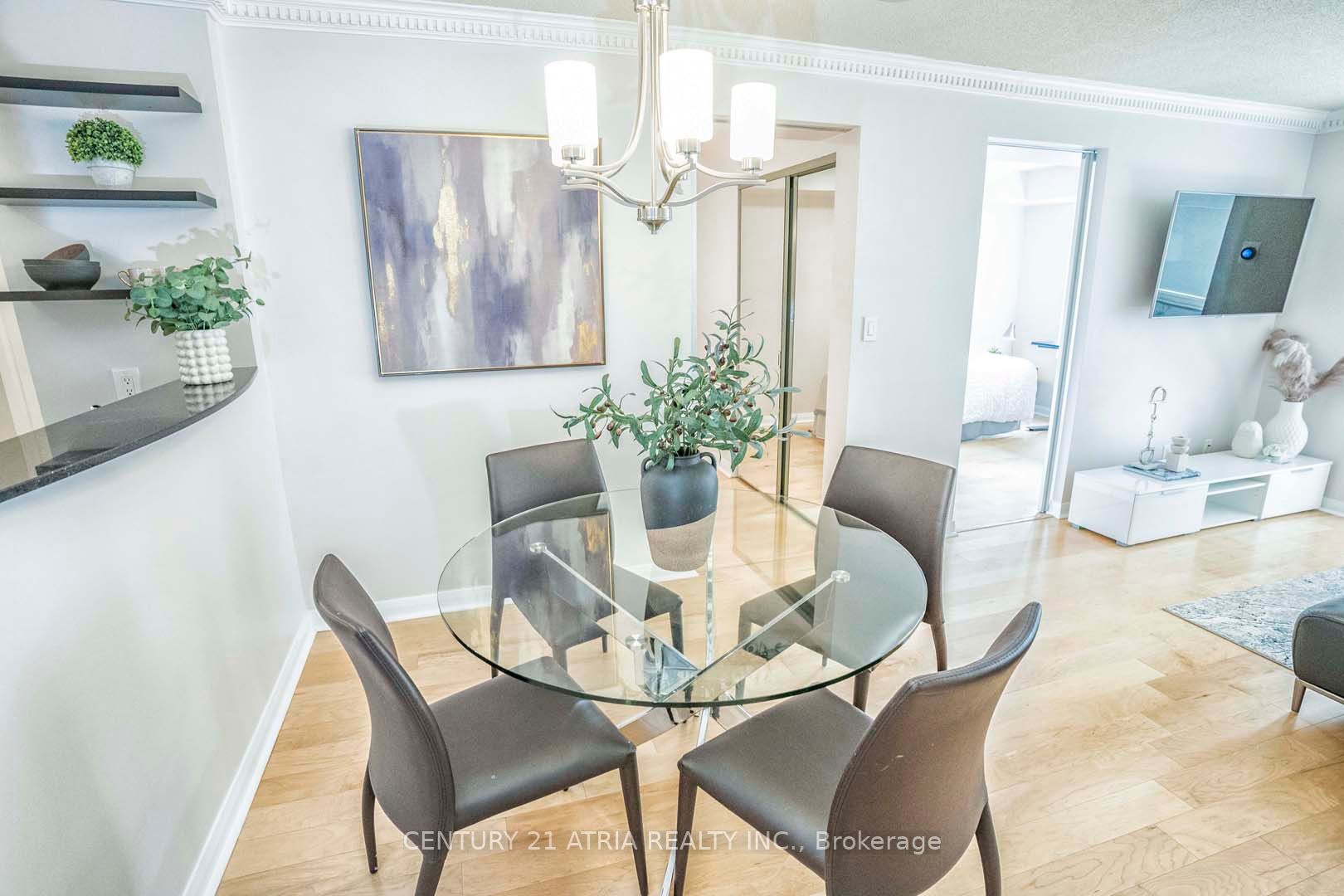 #306 - 18 Beverley St, Toronto, ON M5T3L2 | 2 Bedroom 2 Bathroom Condo Apt | Image 10