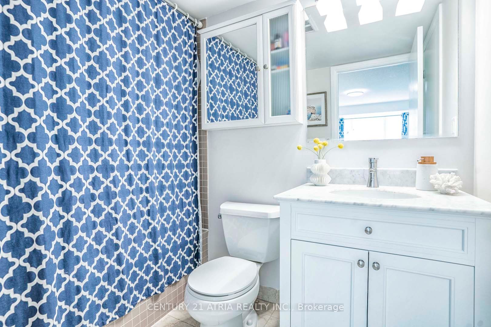 #306 - 18 Beverley St, Toronto, ON M5T3L2 | 2 Bedroom 2 Bathroom Condo Apt | Image 17