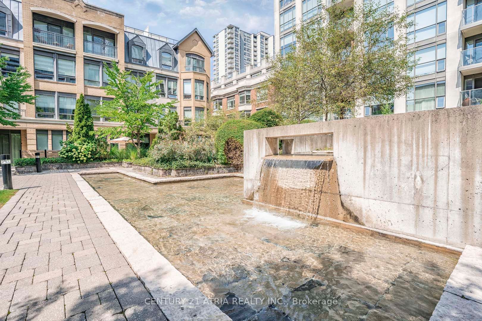 #306 - 18 Beverley St, Toronto, ON M5T3L2 | 2 Bedroom 2 Bathroom Condo Apt | Image 25