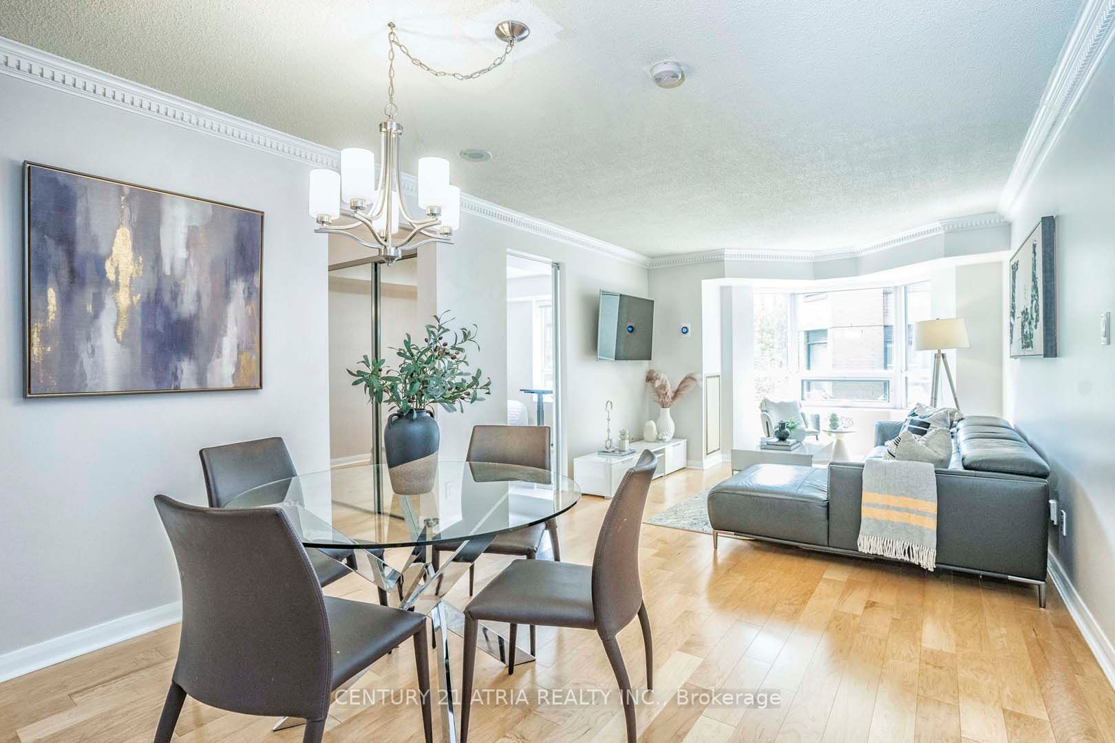 #306 - 18 Beverley St, Toronto, ON M5T3L2 | 2 Bedroom 2 Bathroom Condo Apt | Image 4