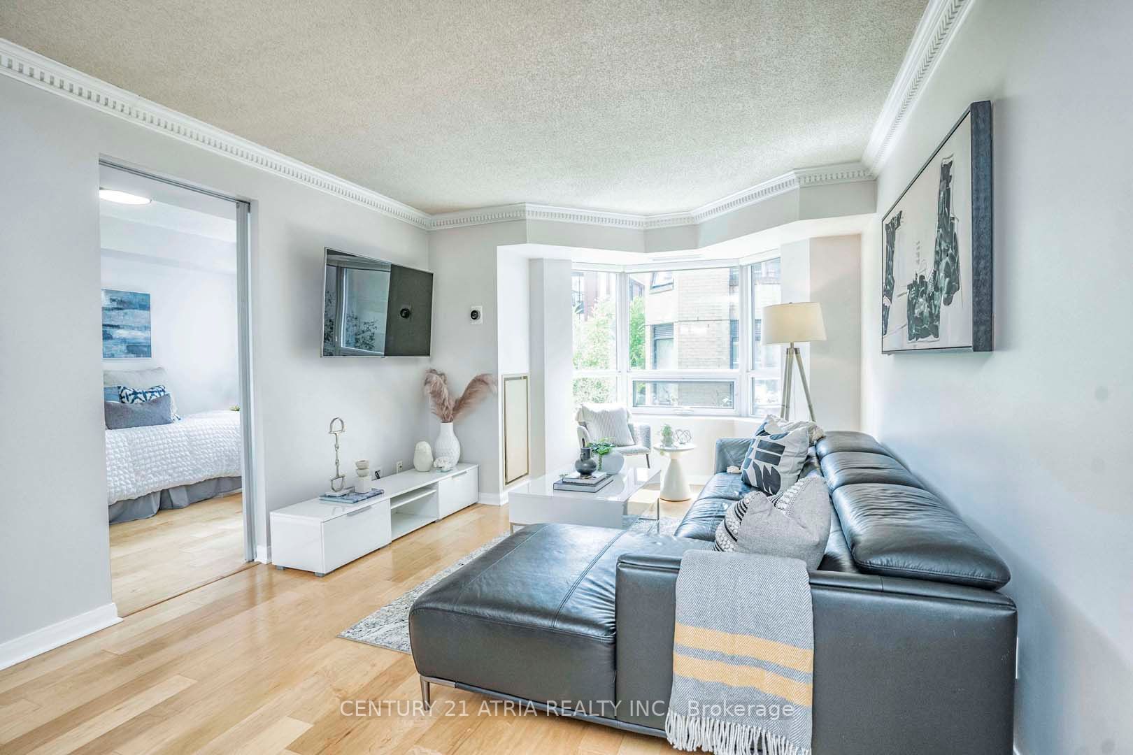 #306 - 18 Beverley St, Toronto, ON M5T3L2 | 2 Bedroom 2 Bathroom Condo Apt | Image 5