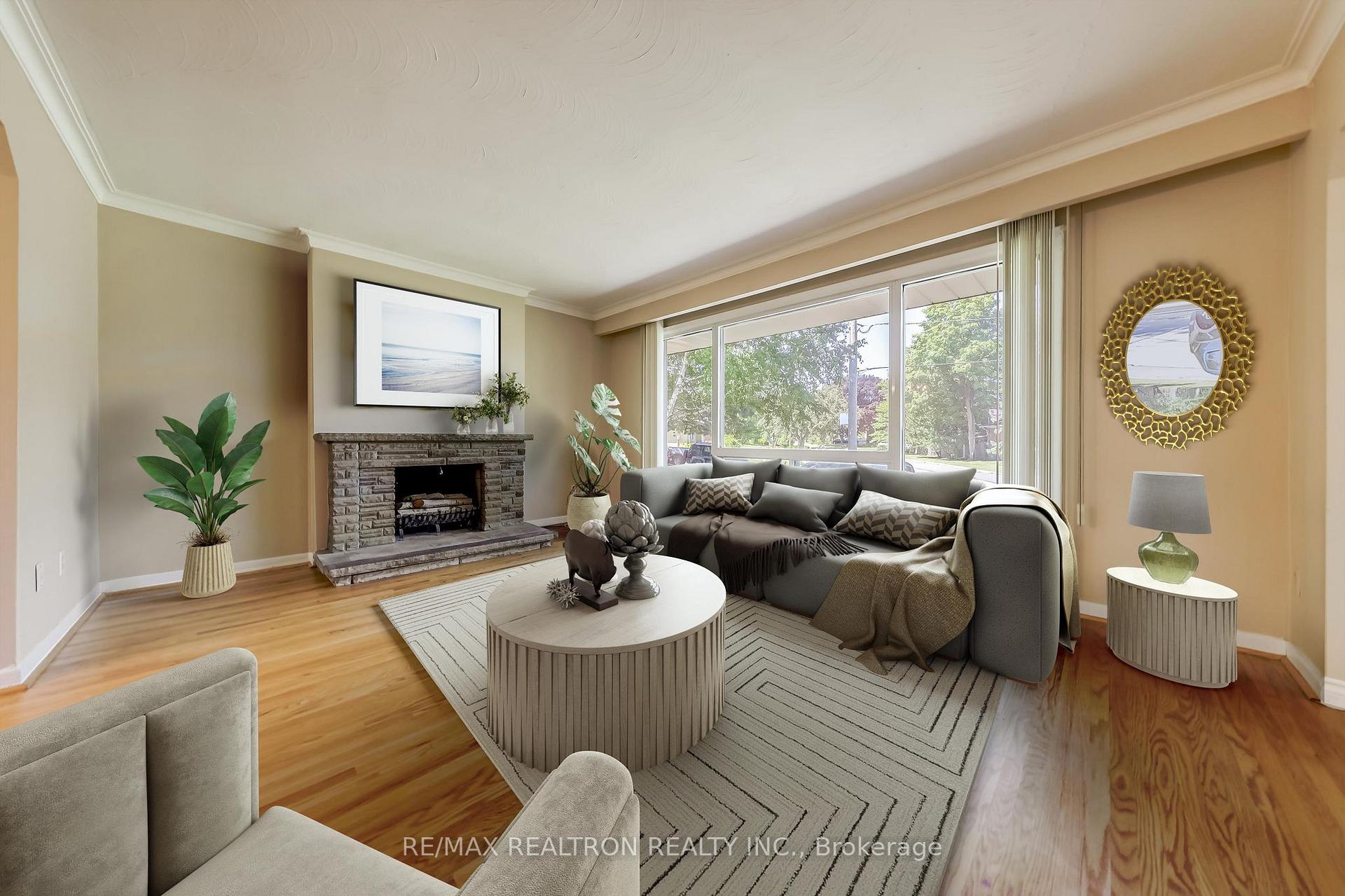 31 Bowerbank Dr, Toronto, ON M2M1Z9 | 3 Bedroom 2 Bathroom Detached House | Image 9