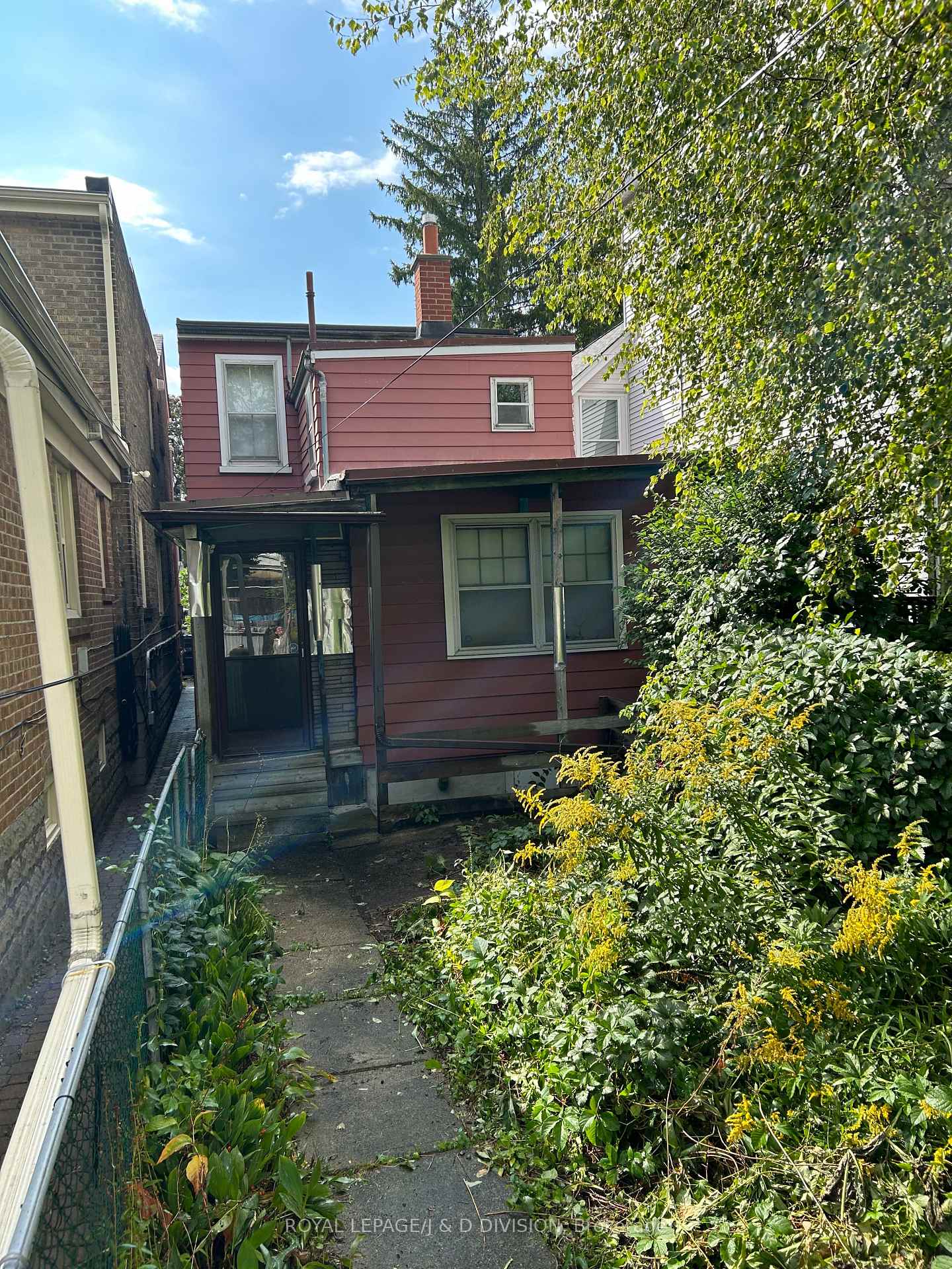 269 Brunswick Ave, Toronto, ON M5S2M6 | 3 Bedroom 1 Bathroom Detached House | Image 2