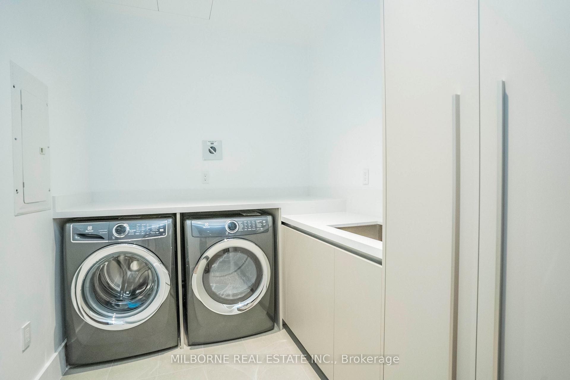 #7503 - 1 Bloor St E, Toronto, ON M4W1A9 | 3 Bedroom 4 Bathroom Condo Apt | Image 29