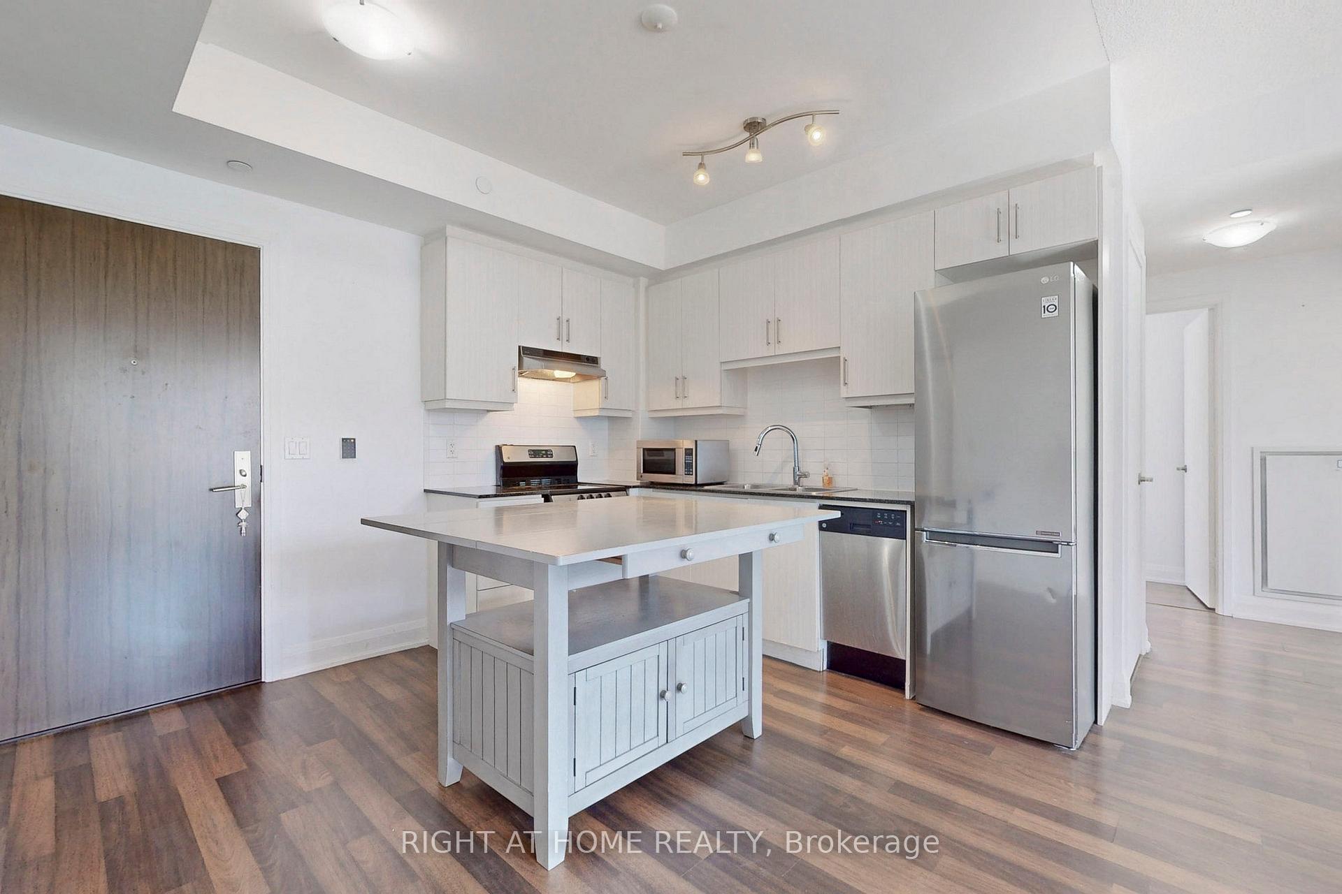 #902 - 68 Canterbury Pl, Toronto, ON M2N0H8 | 2 Bedroom 2 Bathroom Condo Apt | Image 18