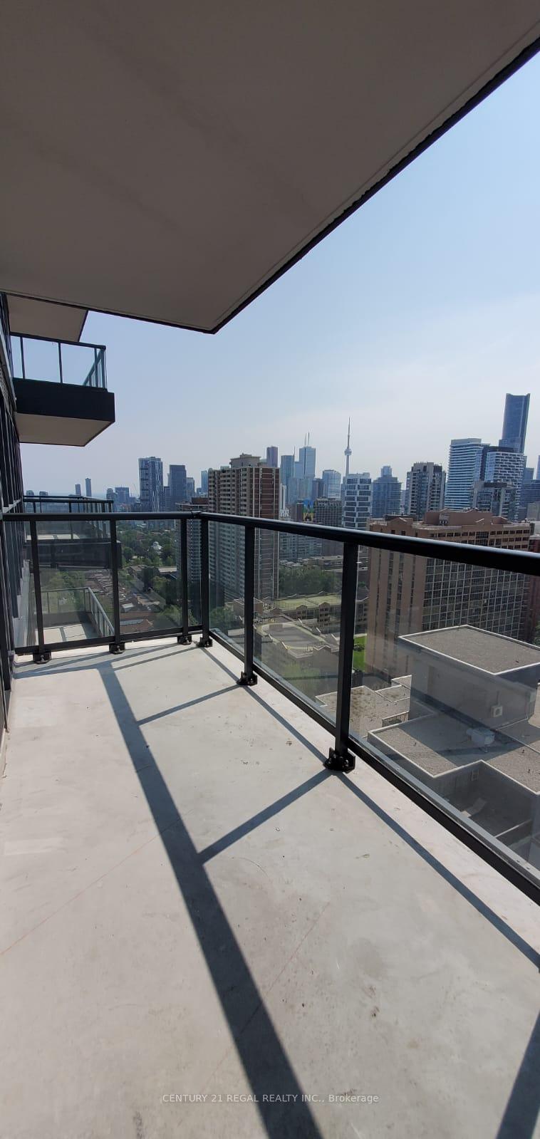 #2009 - 159 Wellesley St E, Toronto, ON M4Y0H5 | 1 Bedroom 1 Bathroom Condo Apt | Image 11