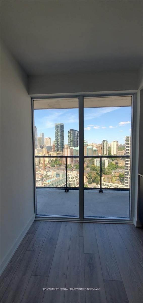 #2009 - 159 Wellesley St E, Toronto, ON M4Y0H5 | 1 Bedroom 1 Bathroom Condo Apt | Image 4