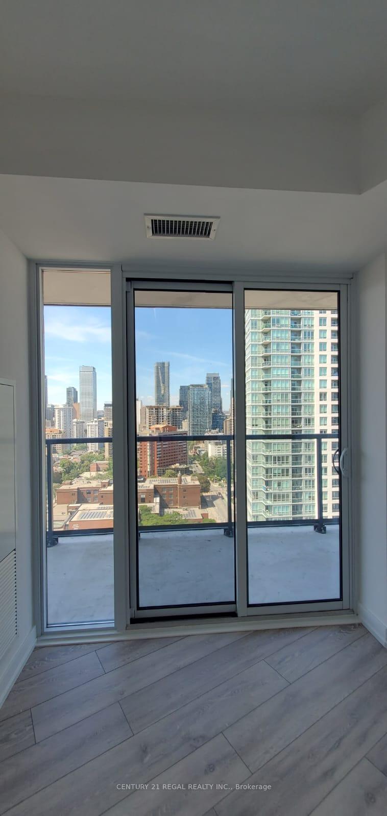 #2009 - 159 Wellesley St E, Toronto, ON M4Y0H5 | 1 Bedroom 1 Bathroom Condo Apt | Image 7