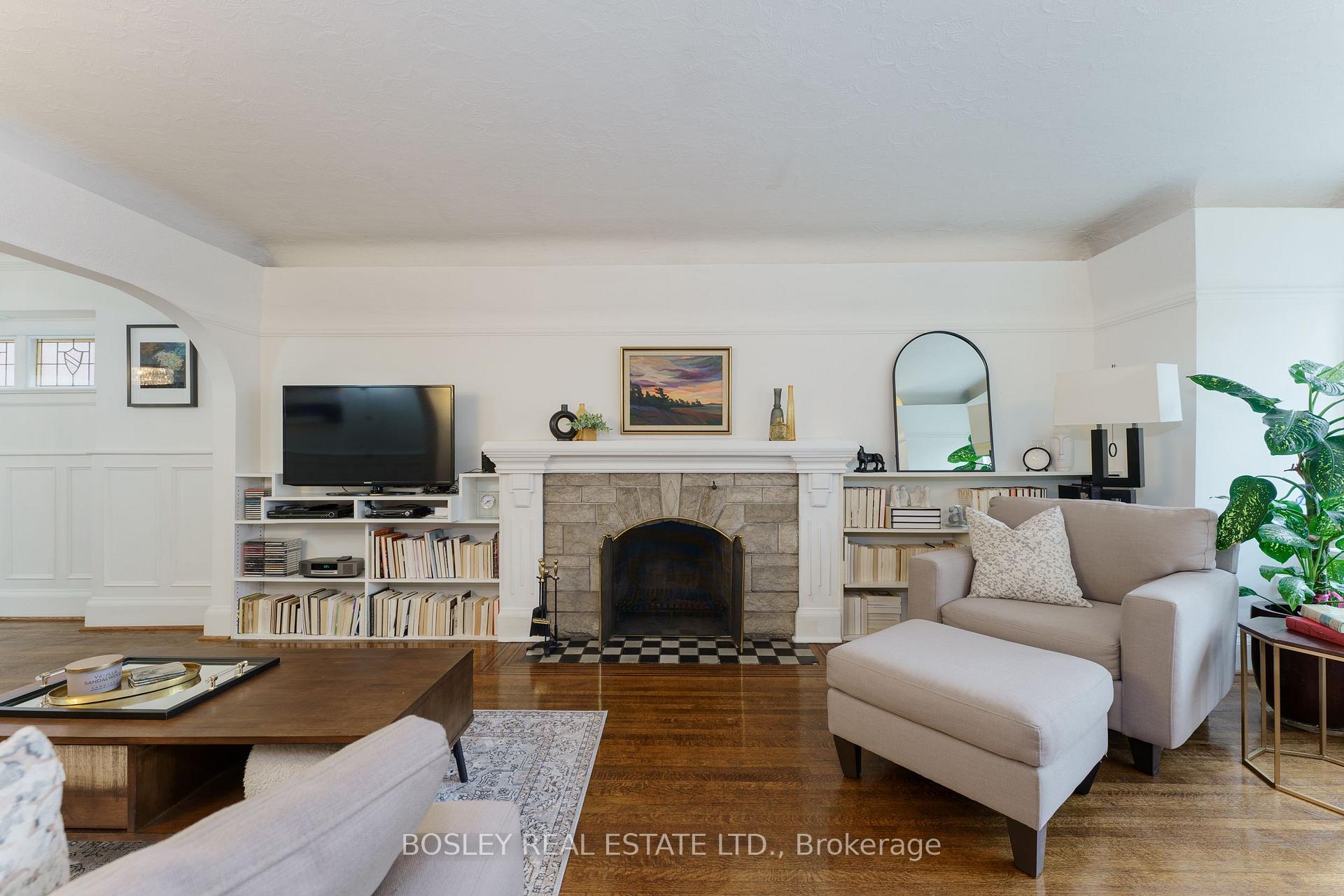 75 Willowbank Blvd, Toronto, ON M5N1G7 | 3 Bedroom 3 Bathroom Detached House | Image 3