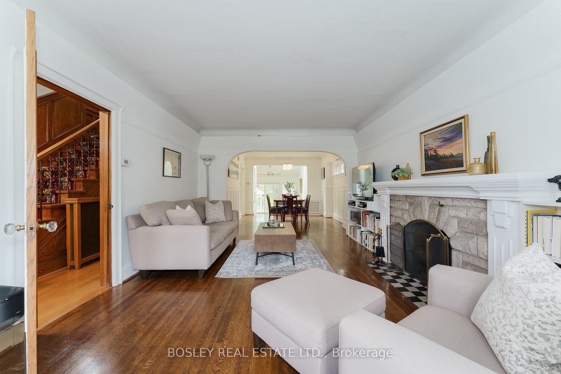 75 Willowbank Blvd, Toronto, ON M5N1G7 | 3 Bedroom 3 Bathroom Detached House | Image 4