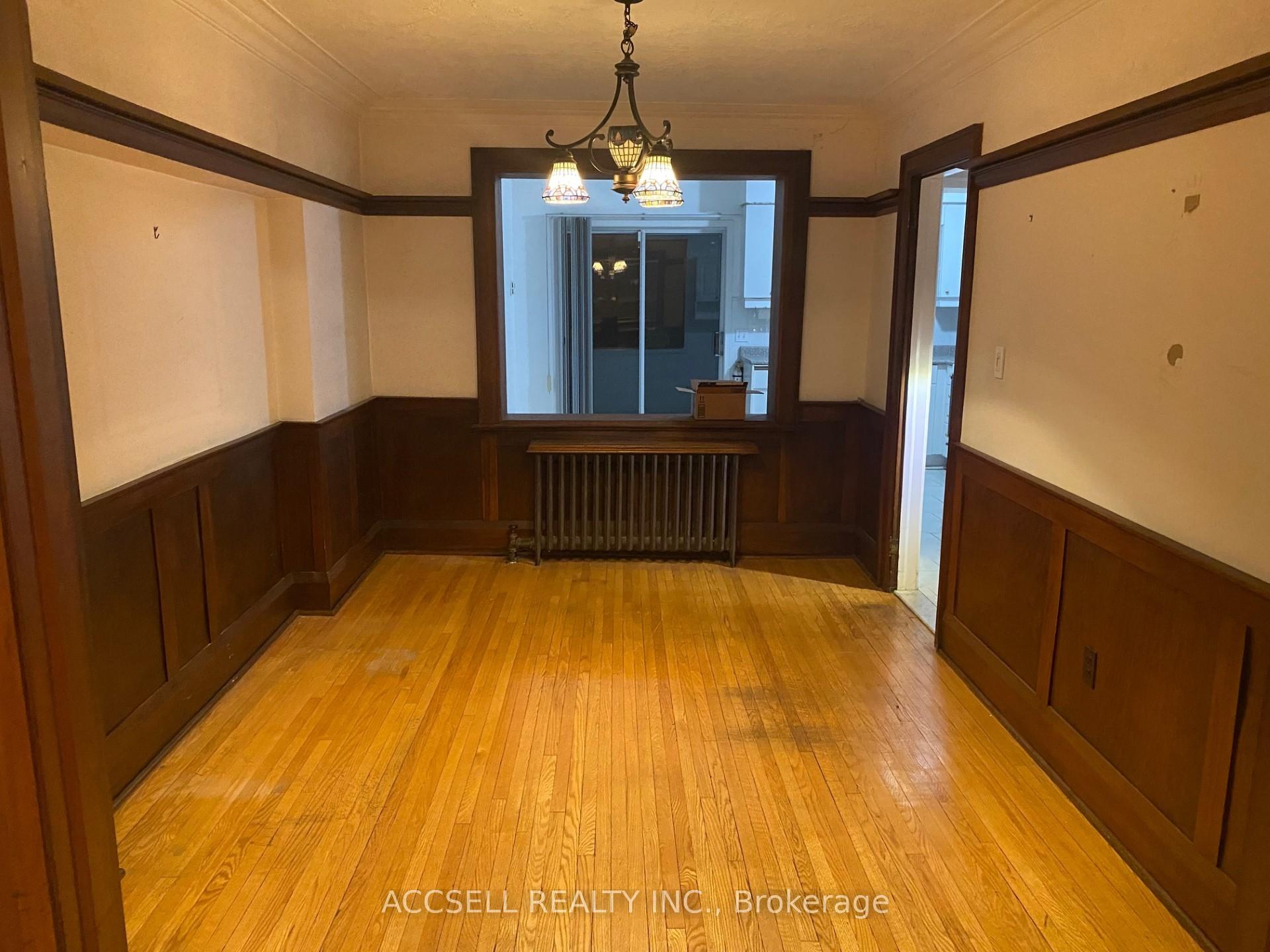 132 Holland Park Ave, Toronto, ON M6E1L6 | 3 Bedroom 2 Bathroom Detached House | Image 2