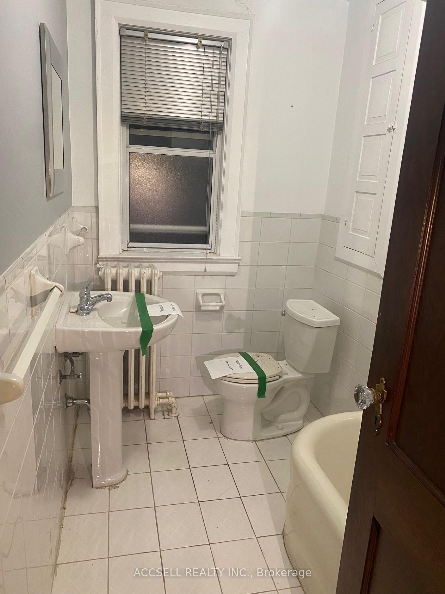 132 Holland Park Ave, Toronto, ON M6E1L6 | 3 Bedroom 2 Bathroom Detached House | Image 4